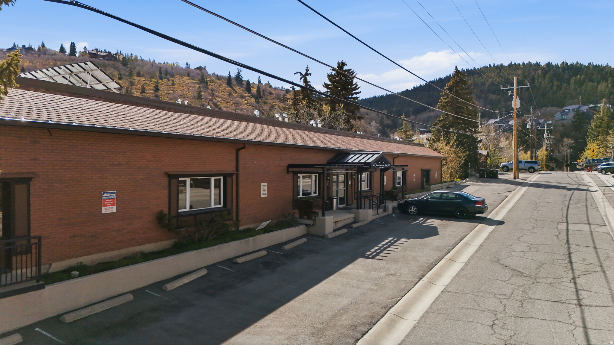 TREASURE MOINTAIN INN - Residential