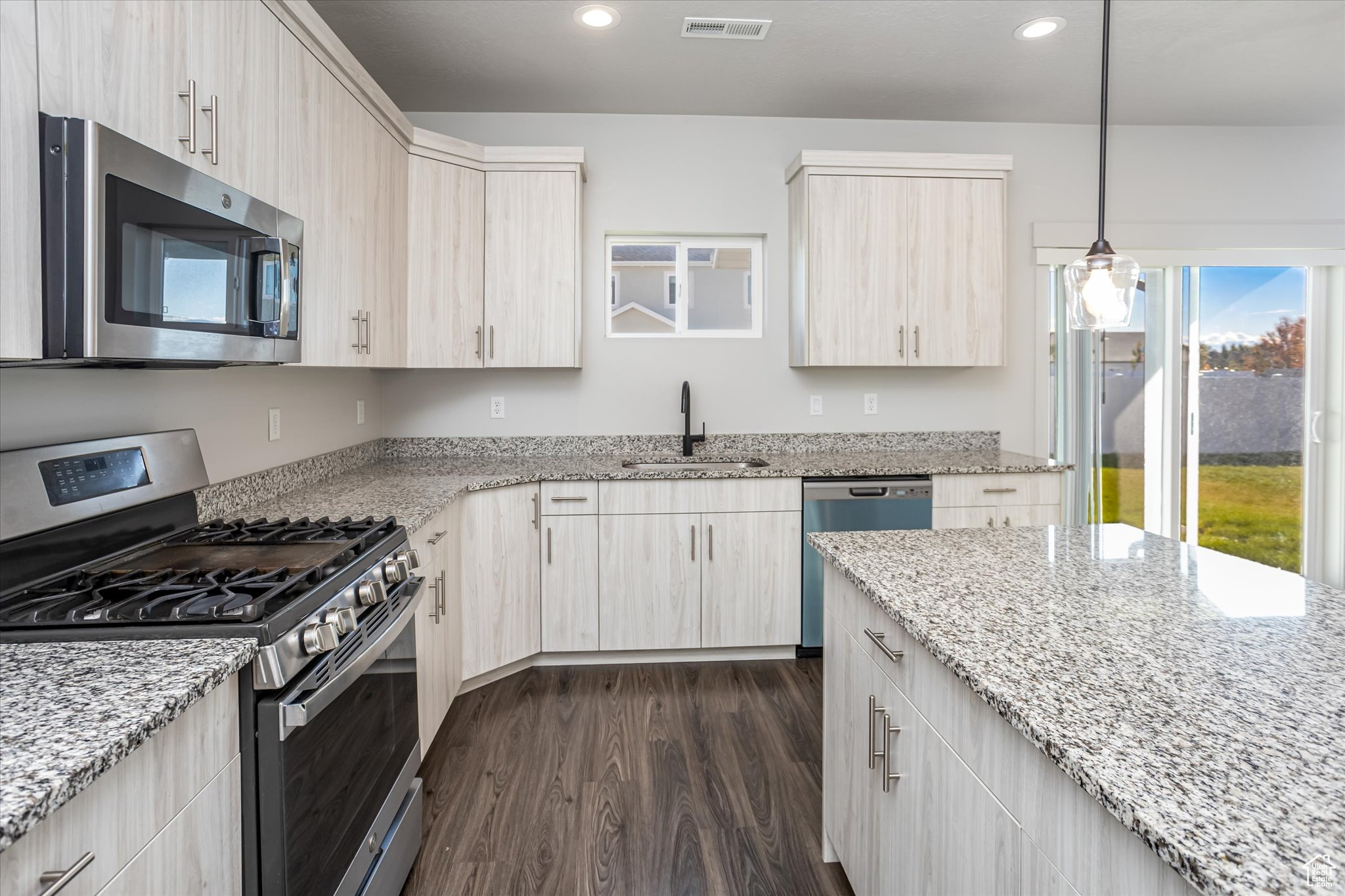 ASPIRE AT HARVEST FIELDS - Residential