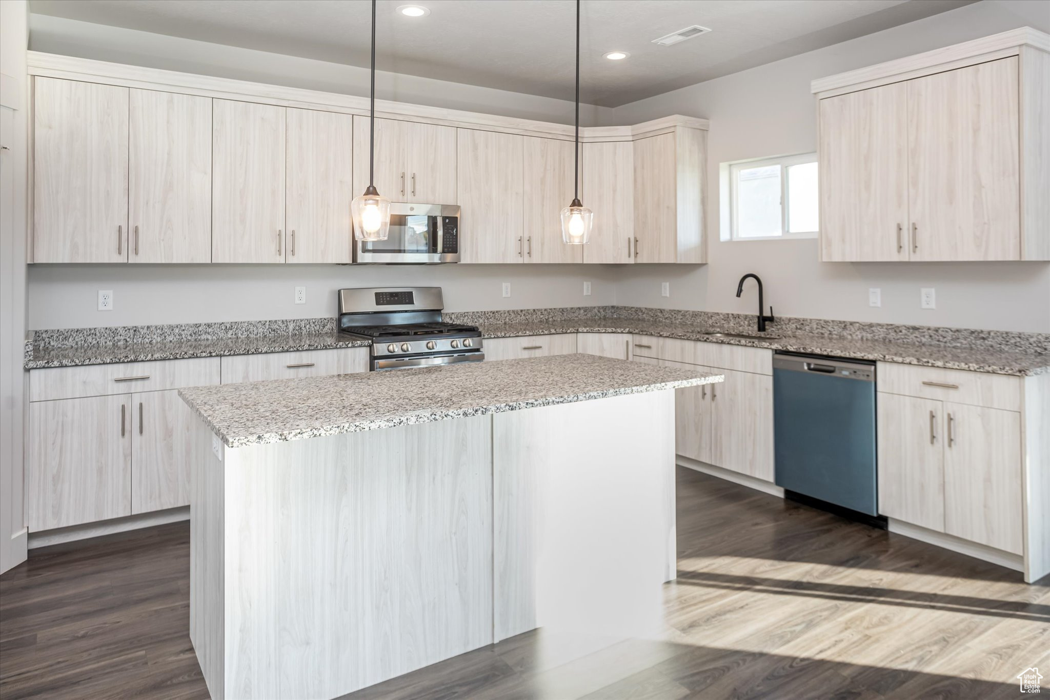 ASPIRE AT HARVEST FIELDS - Residential