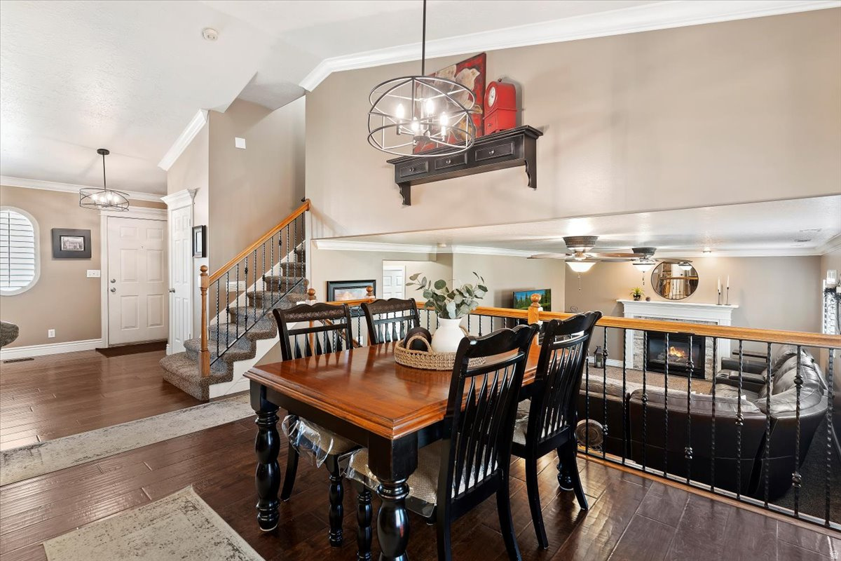 ROYAL VIEW - Residential