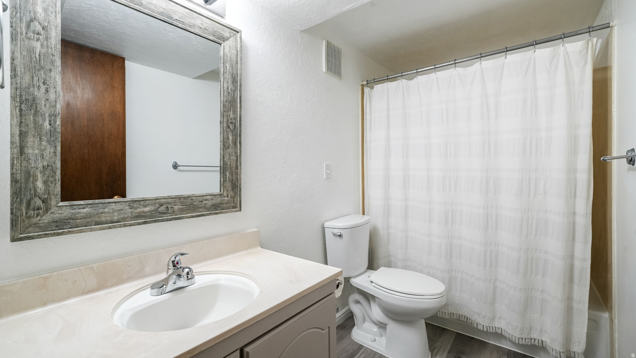 JORDAN - Residential