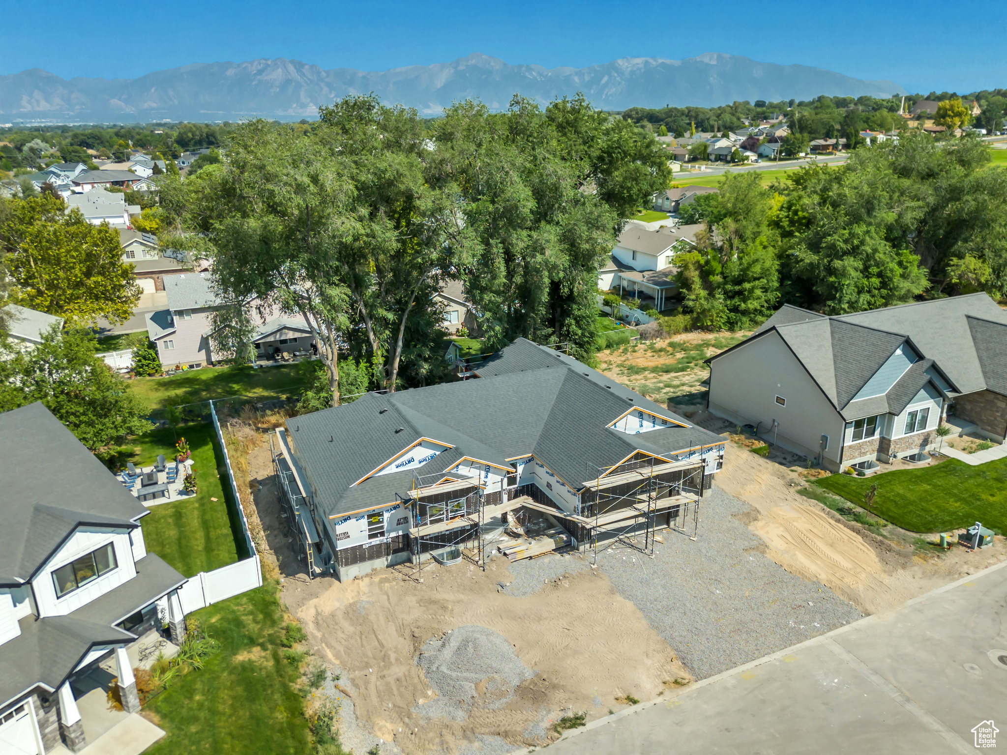 THE RESERVE - Residential