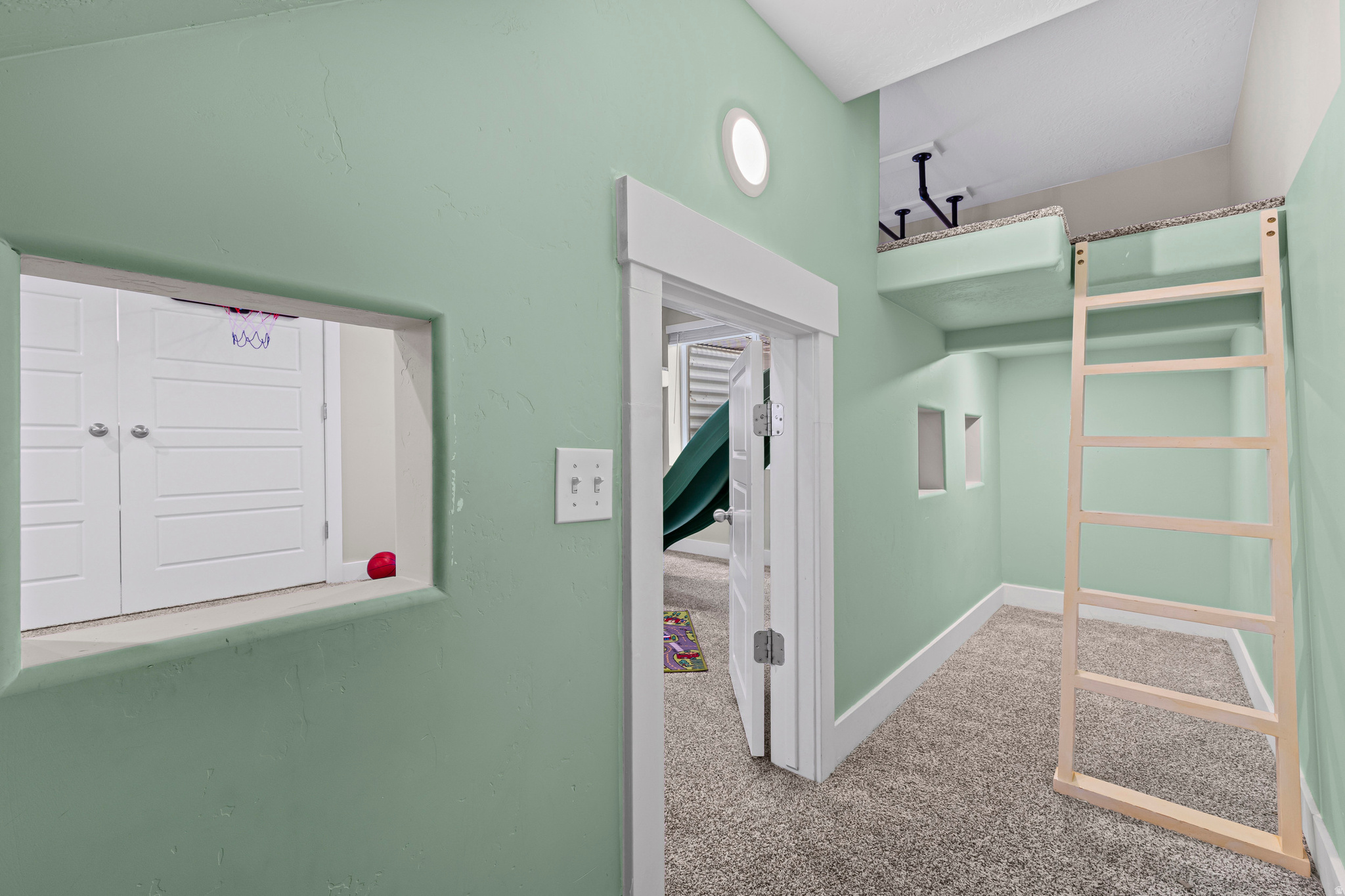 SILVERLAKE - Residential