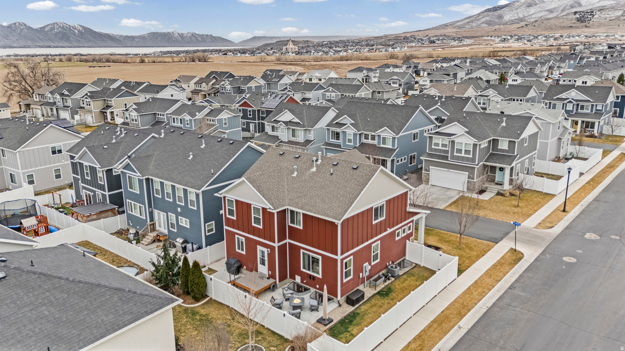 SILVERLAKE - Residential