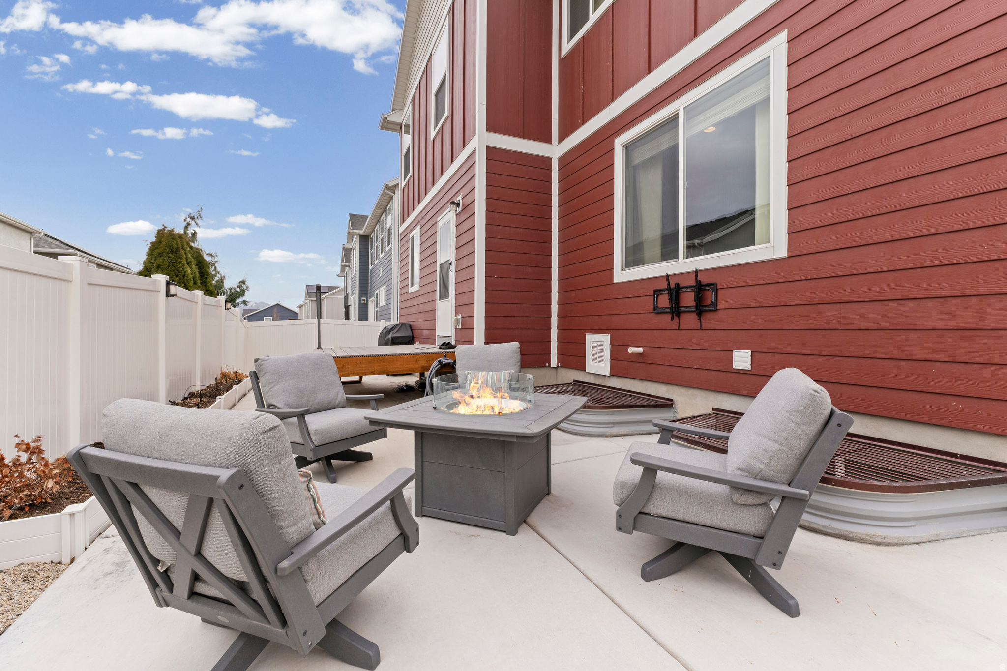 SILVERLAKE - Residential