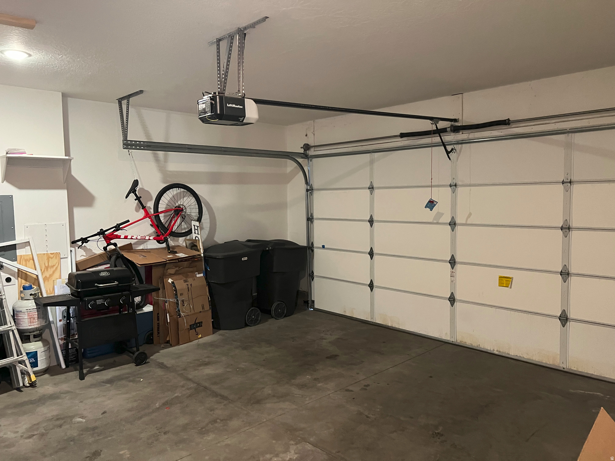 VILLAGES AT ARROWHEA - Residential