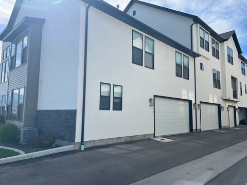 Tiny photo for 1649 N 1320 E, Payson, UT 84651 (MLS # 2150287)