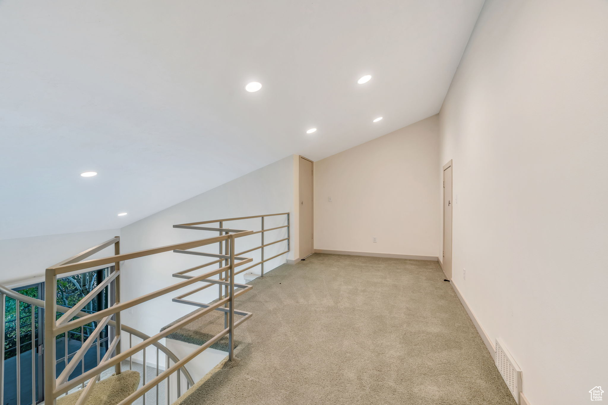 SHERWOOD HILLS - Residential