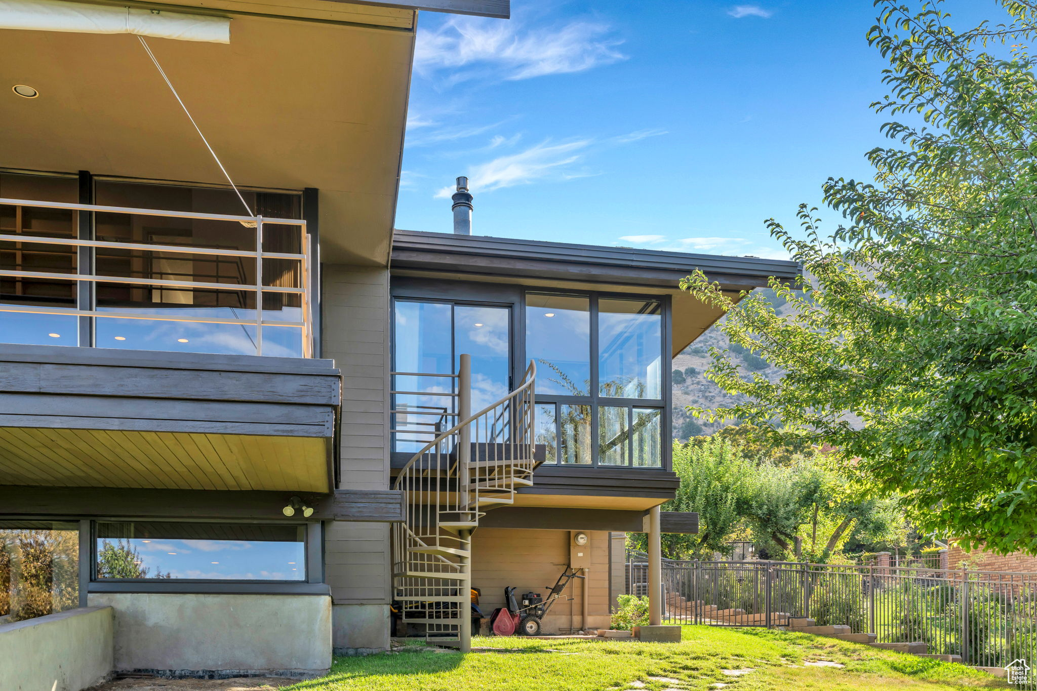 SHERWOOD HILLS - Residential