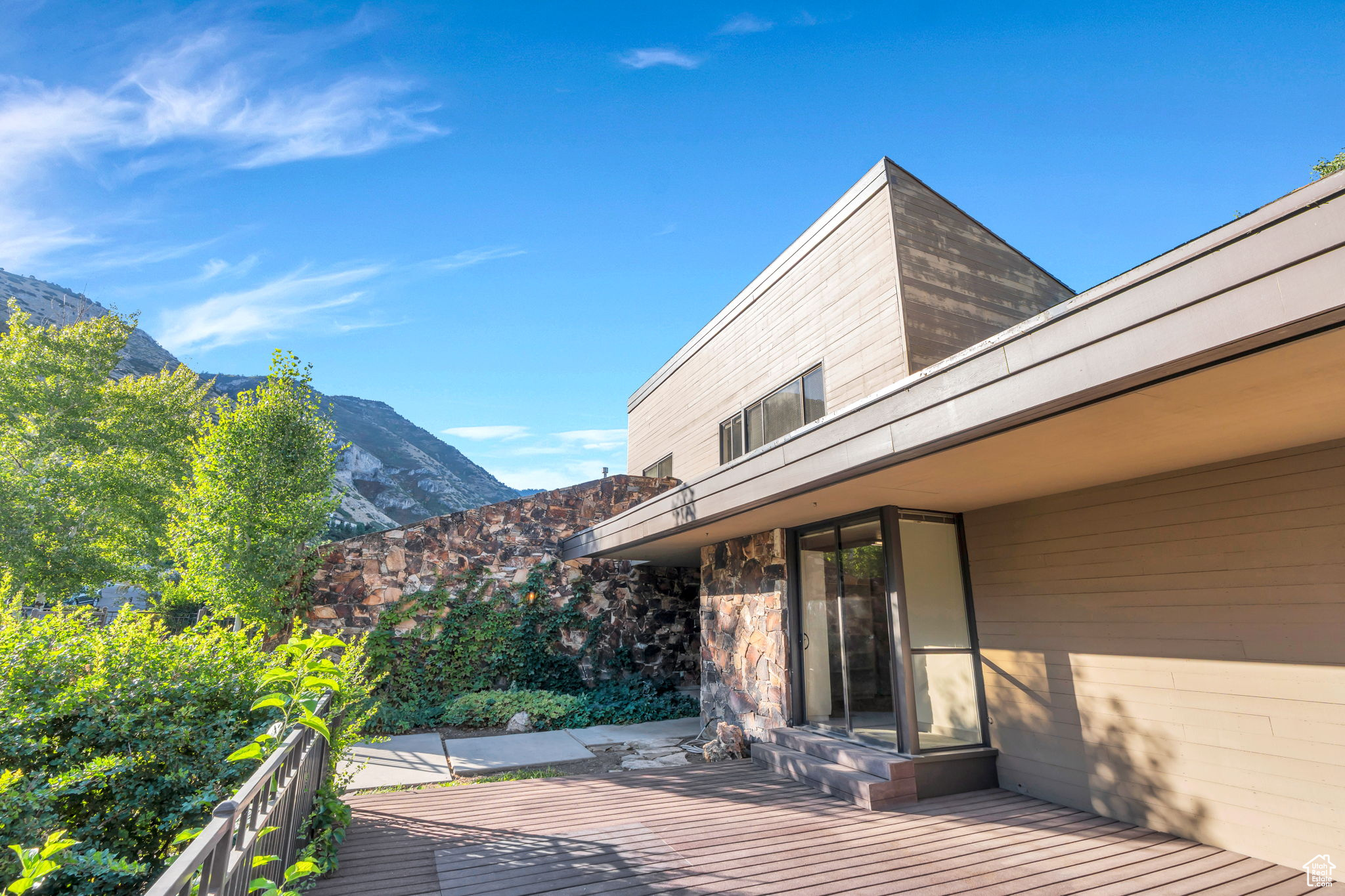 SHERWOOD HILLS - Residential