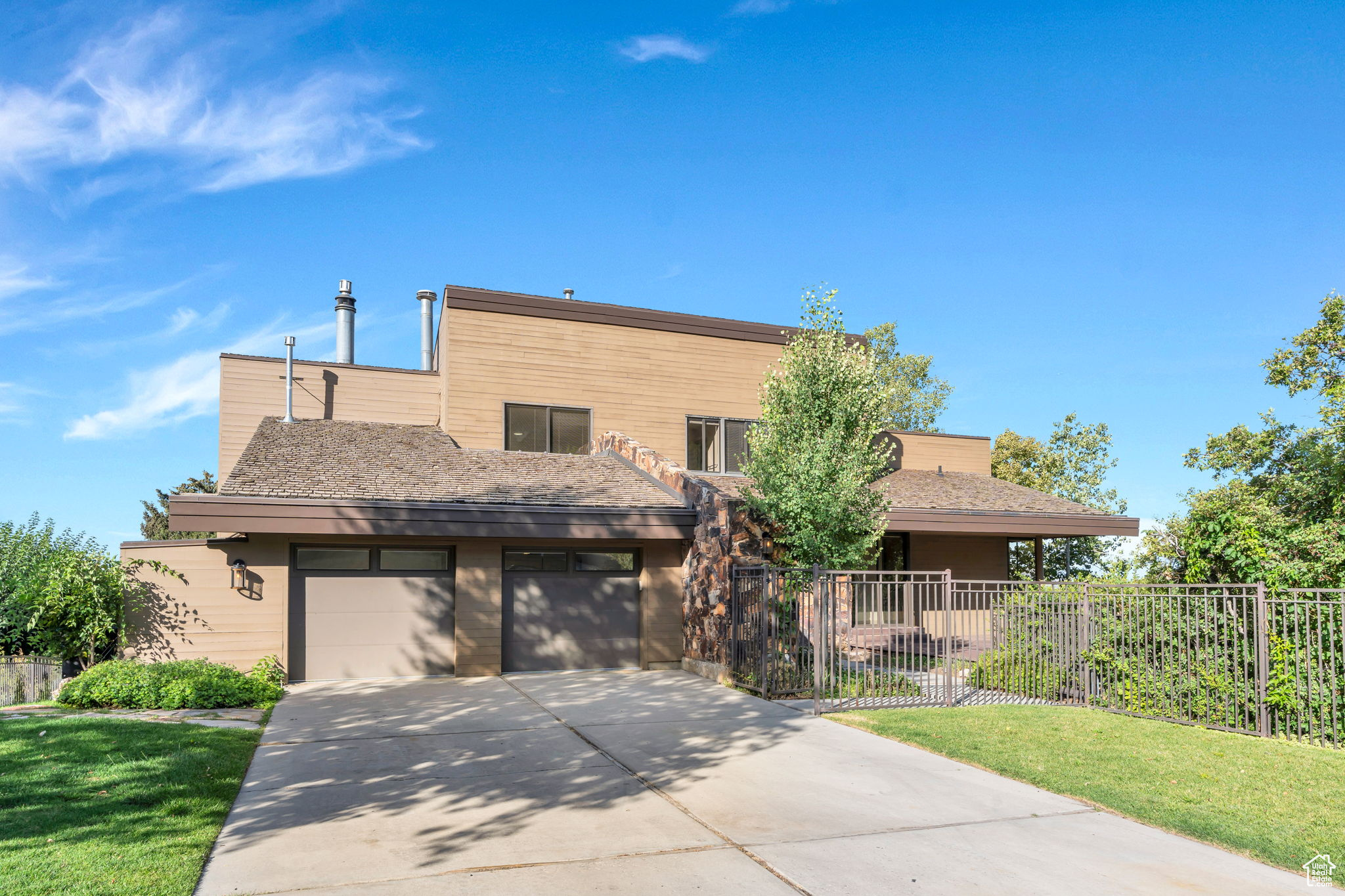 SHERWOOD HILLS - Residential