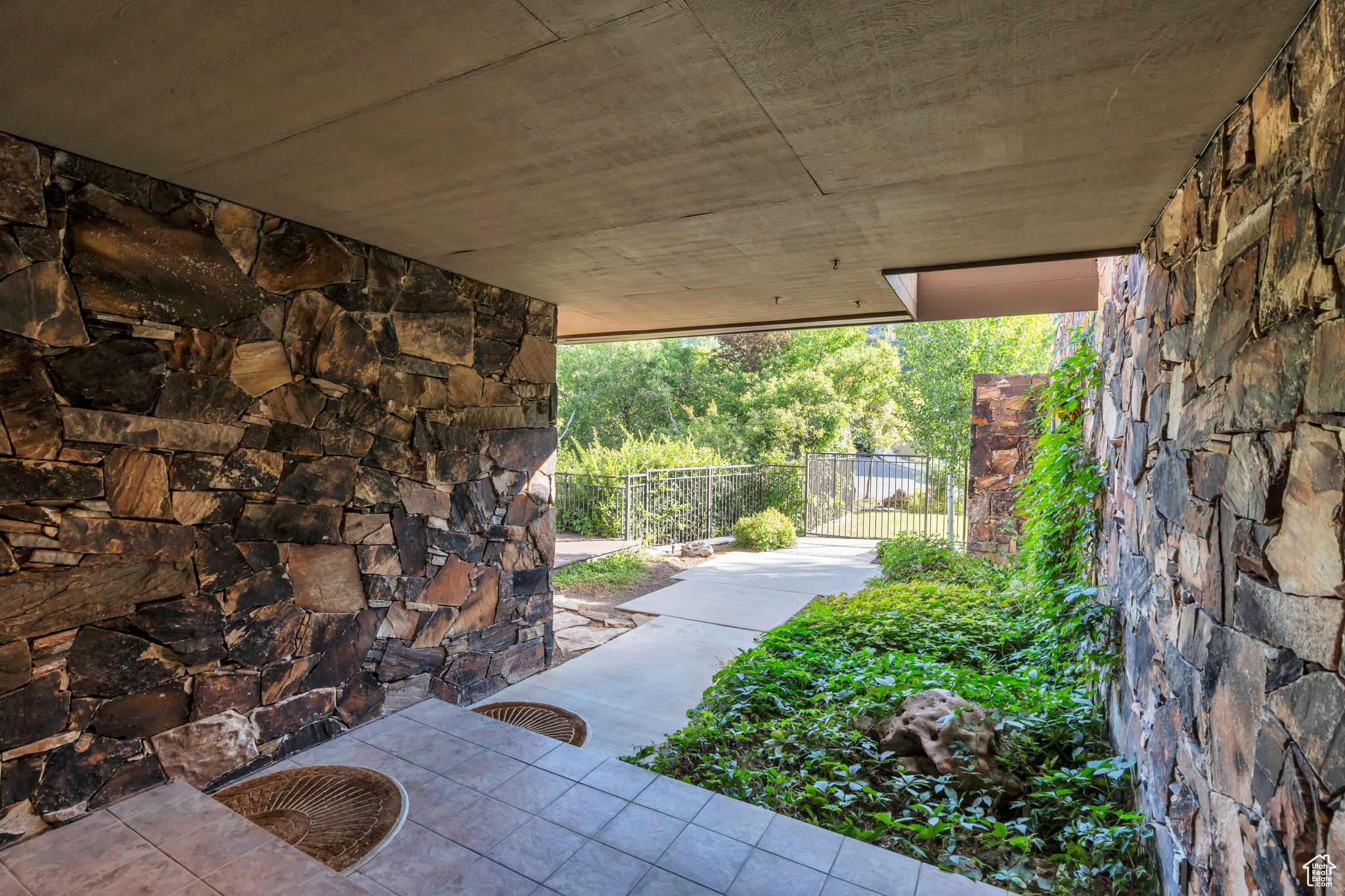 SHERWOOD HILLS - Residential