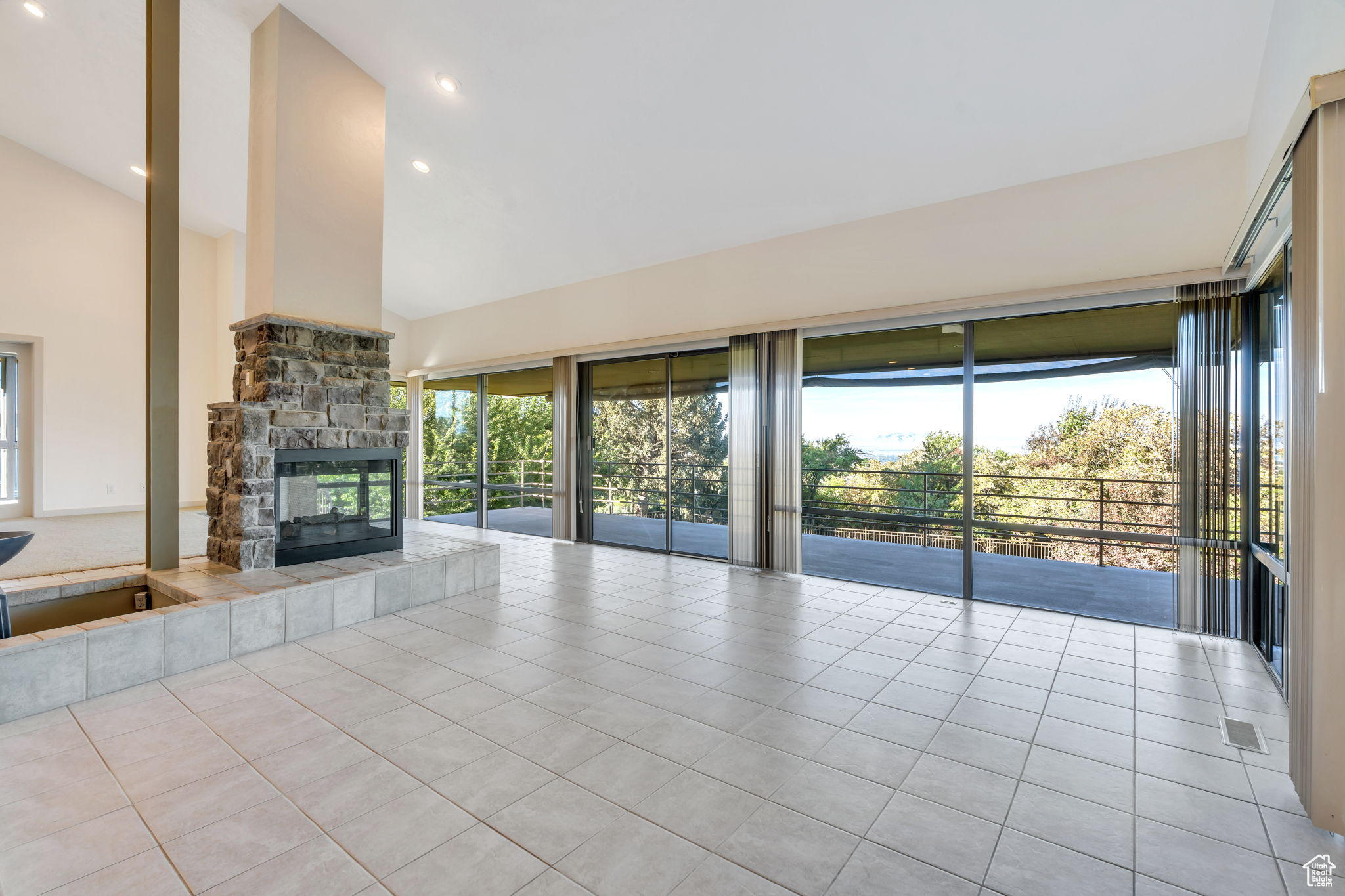 SHERWOOD HILLS - Residential