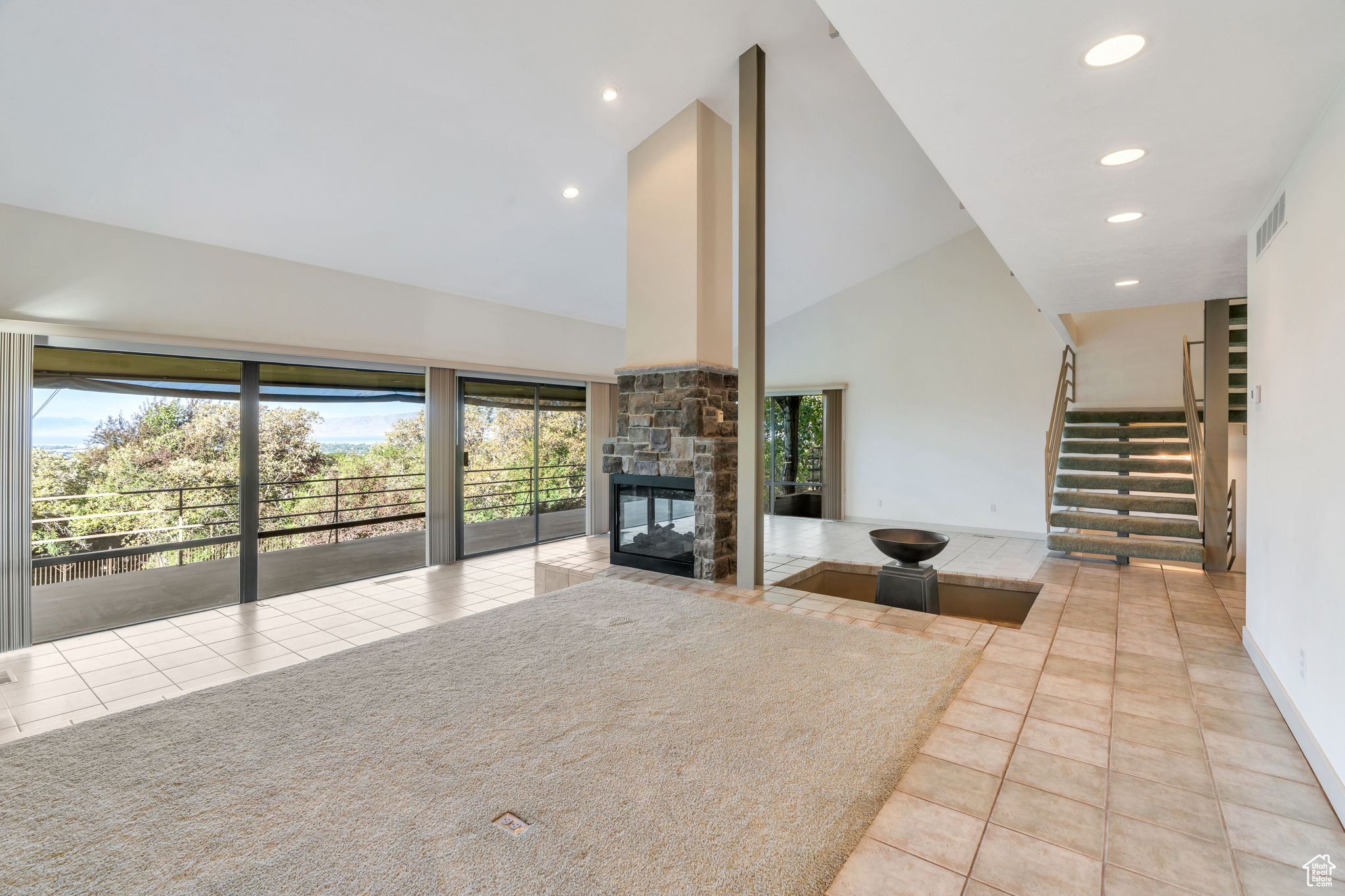 SHERWOOD HILLS - Residential