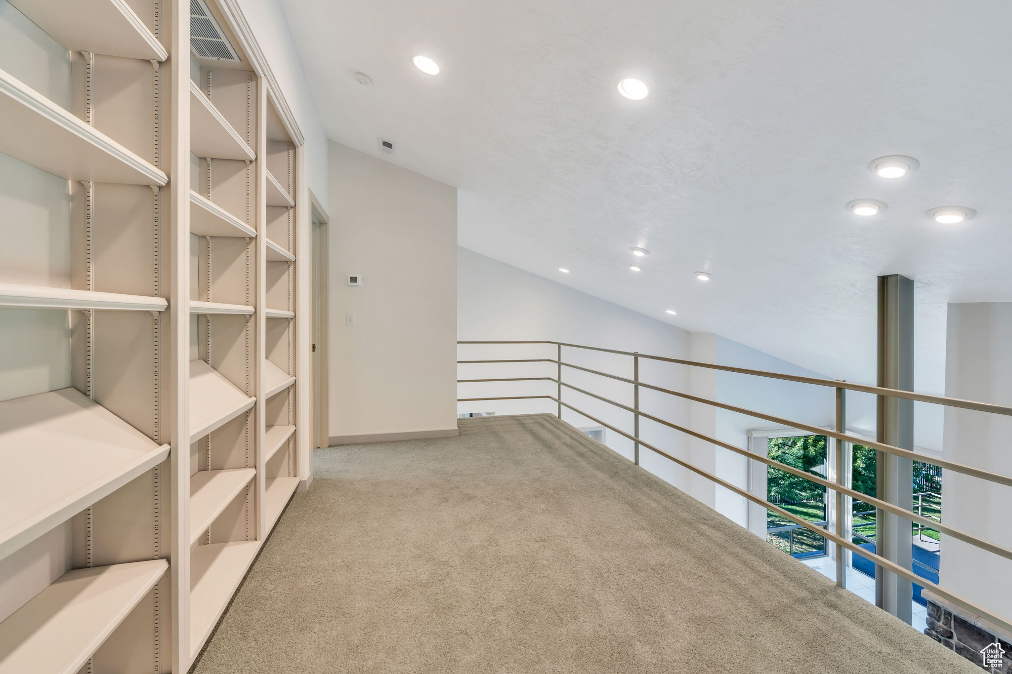 SHERWOOD HILLS - Residential