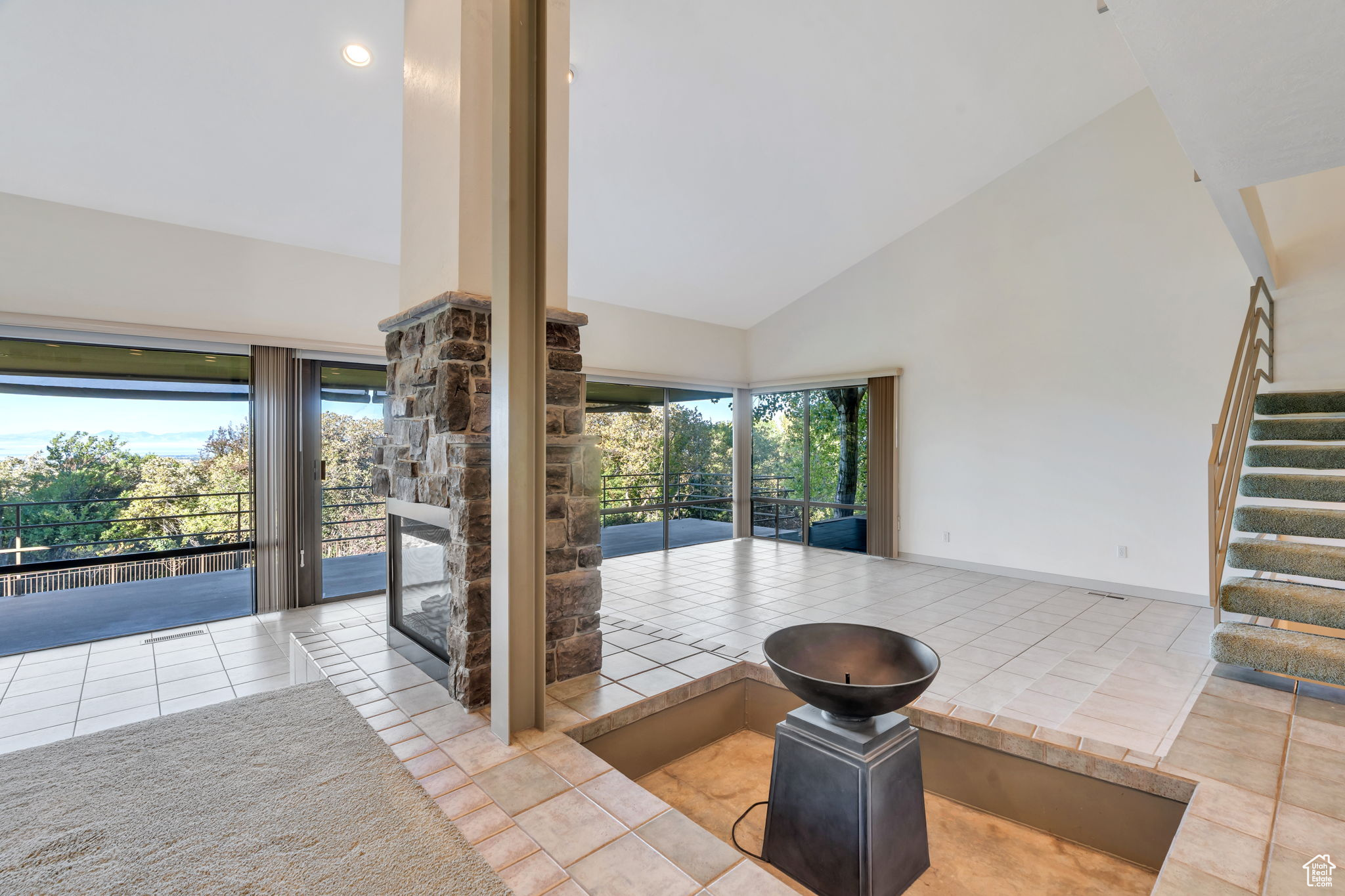 SHERWOOD HILLS - Residential