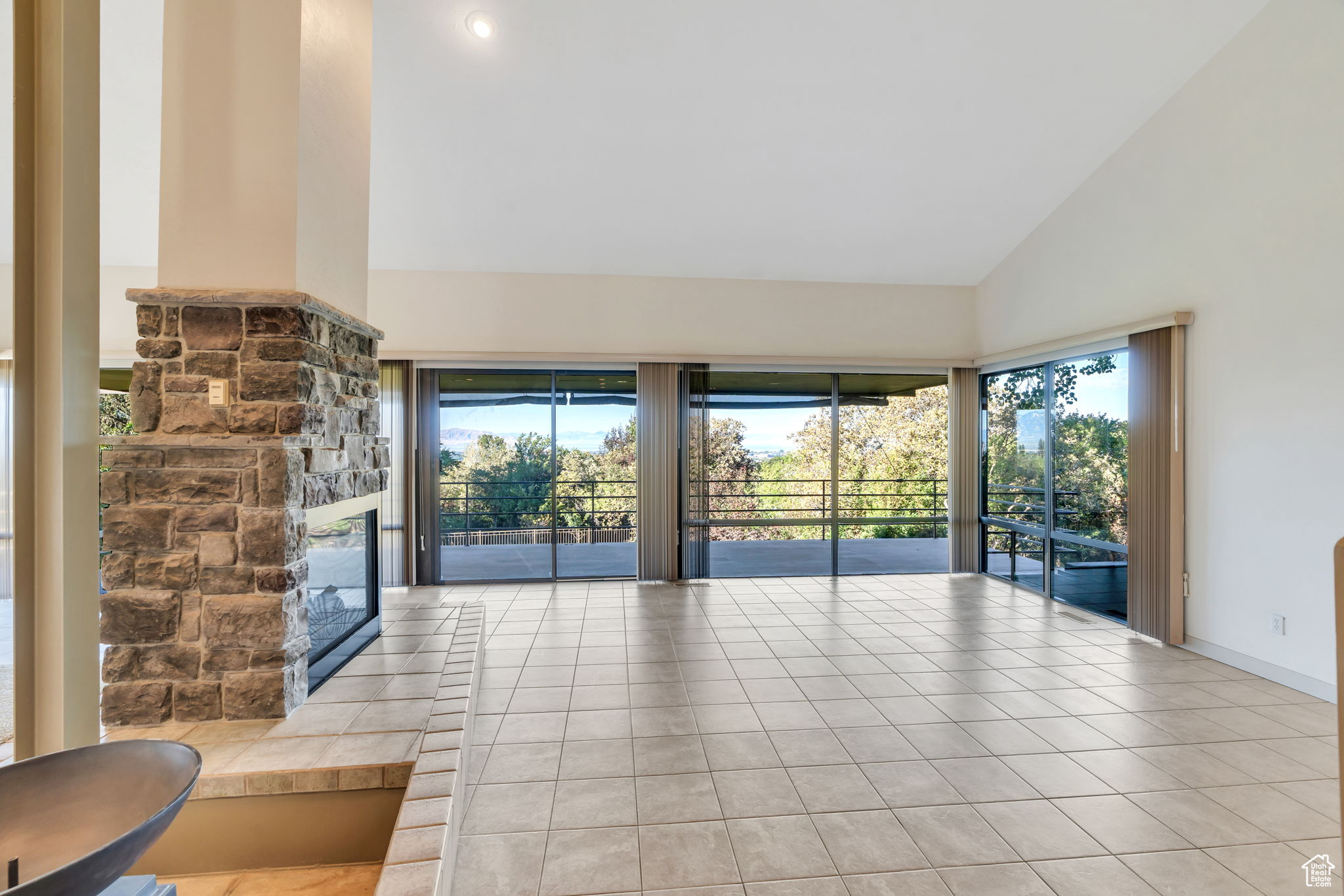 SHERWOOD HILLS - Residential