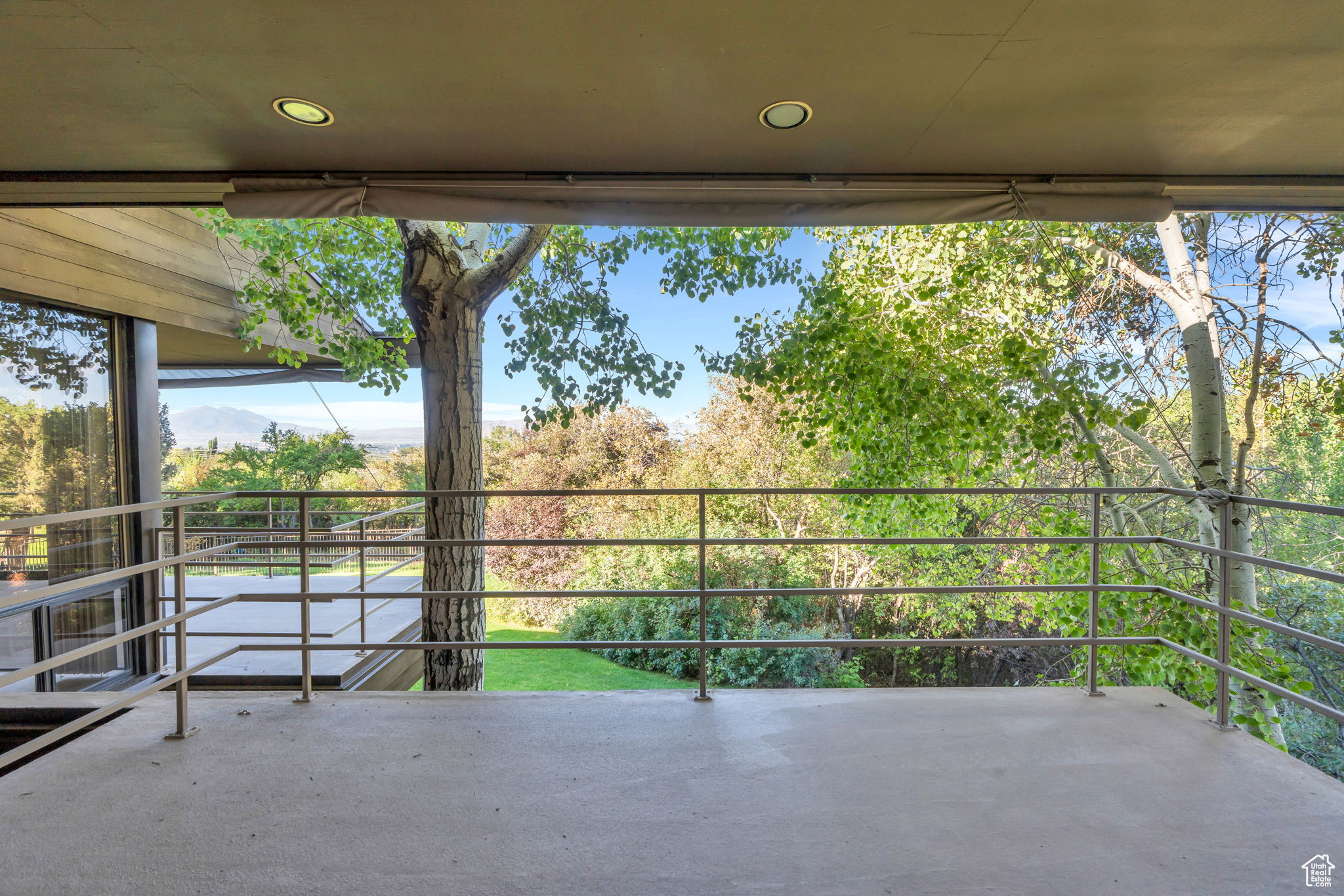 SHERWOOD HILLS - Residential