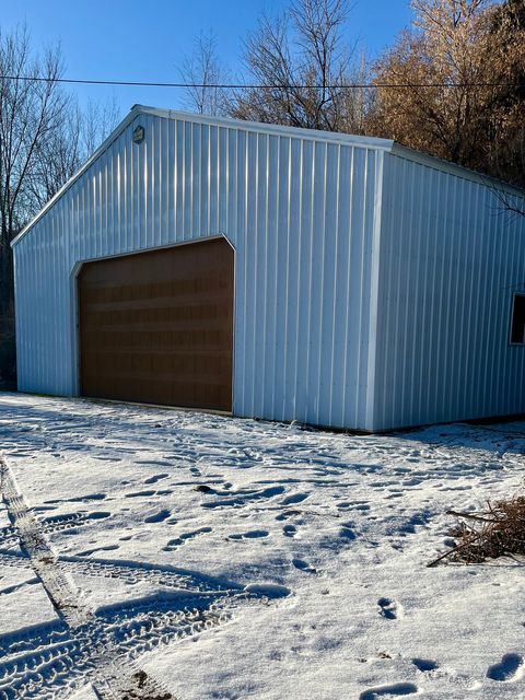 Tiny photo for 185 E SOUTH WEBER DR, South Weber, UT 84405 (MLS # 2141117)