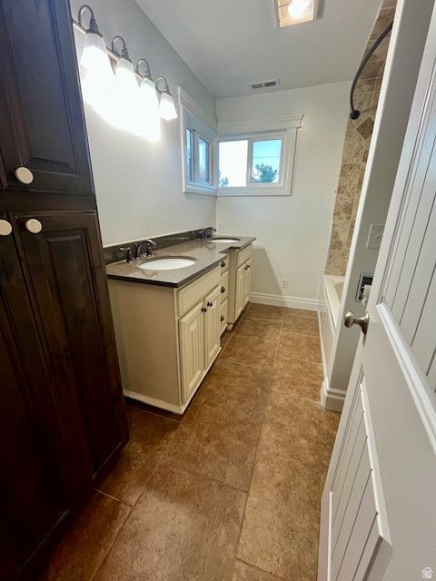 Tiny photo for 185 E SOUTH WEBER DR, South Weber, UT 84405 (MLS # 2141117)