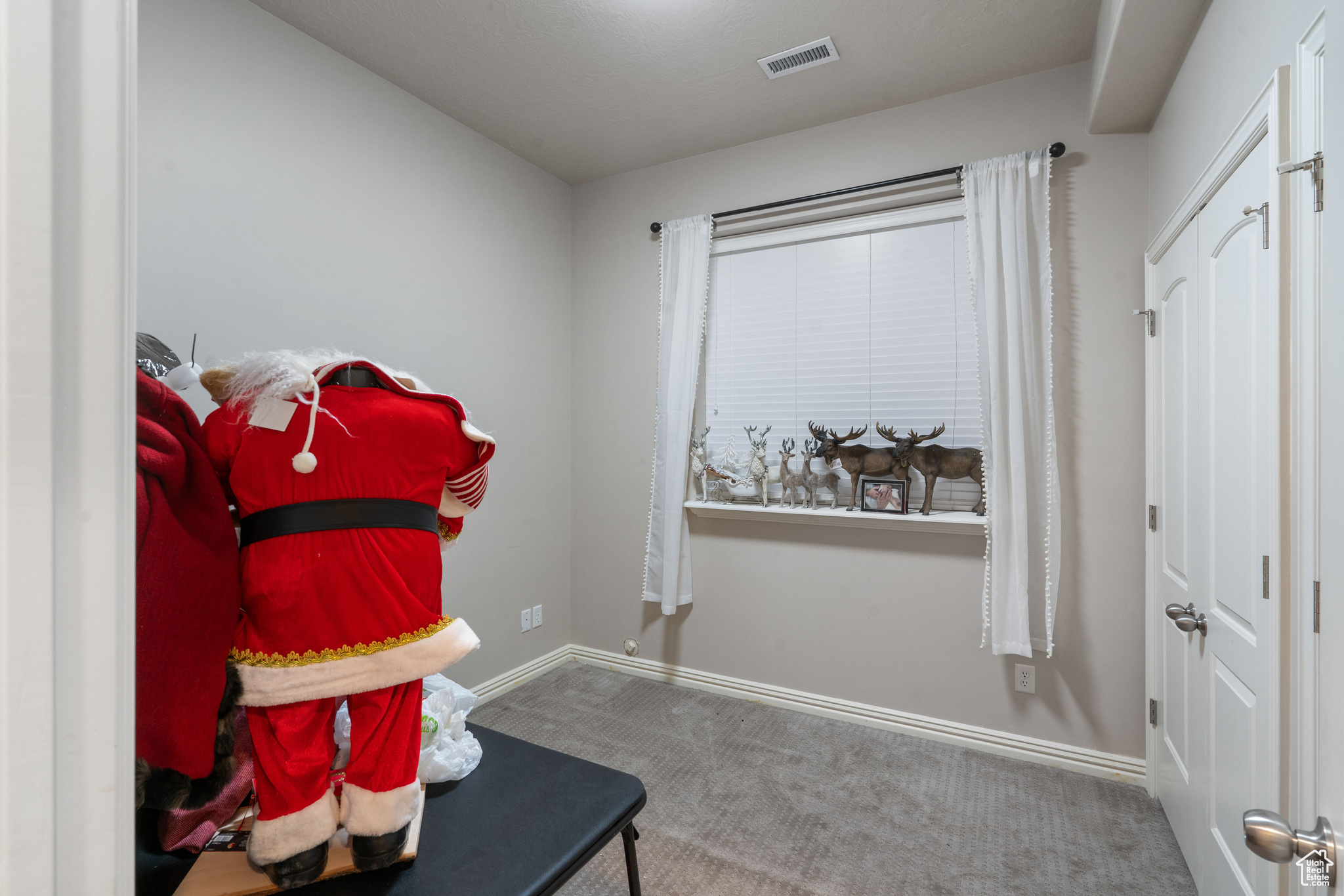 EDGEWOD ESTATES - Residential Income