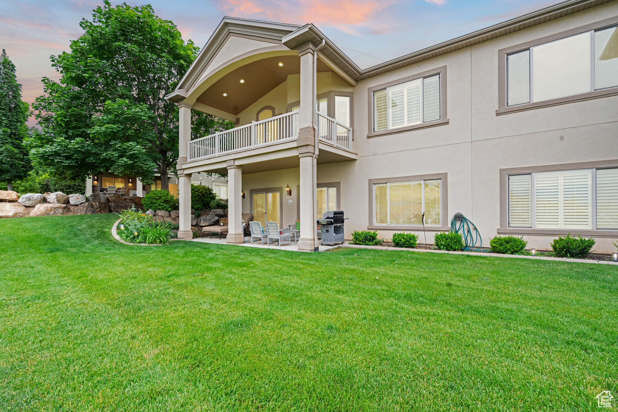 EDGEWOD ESTATES - Residential Income