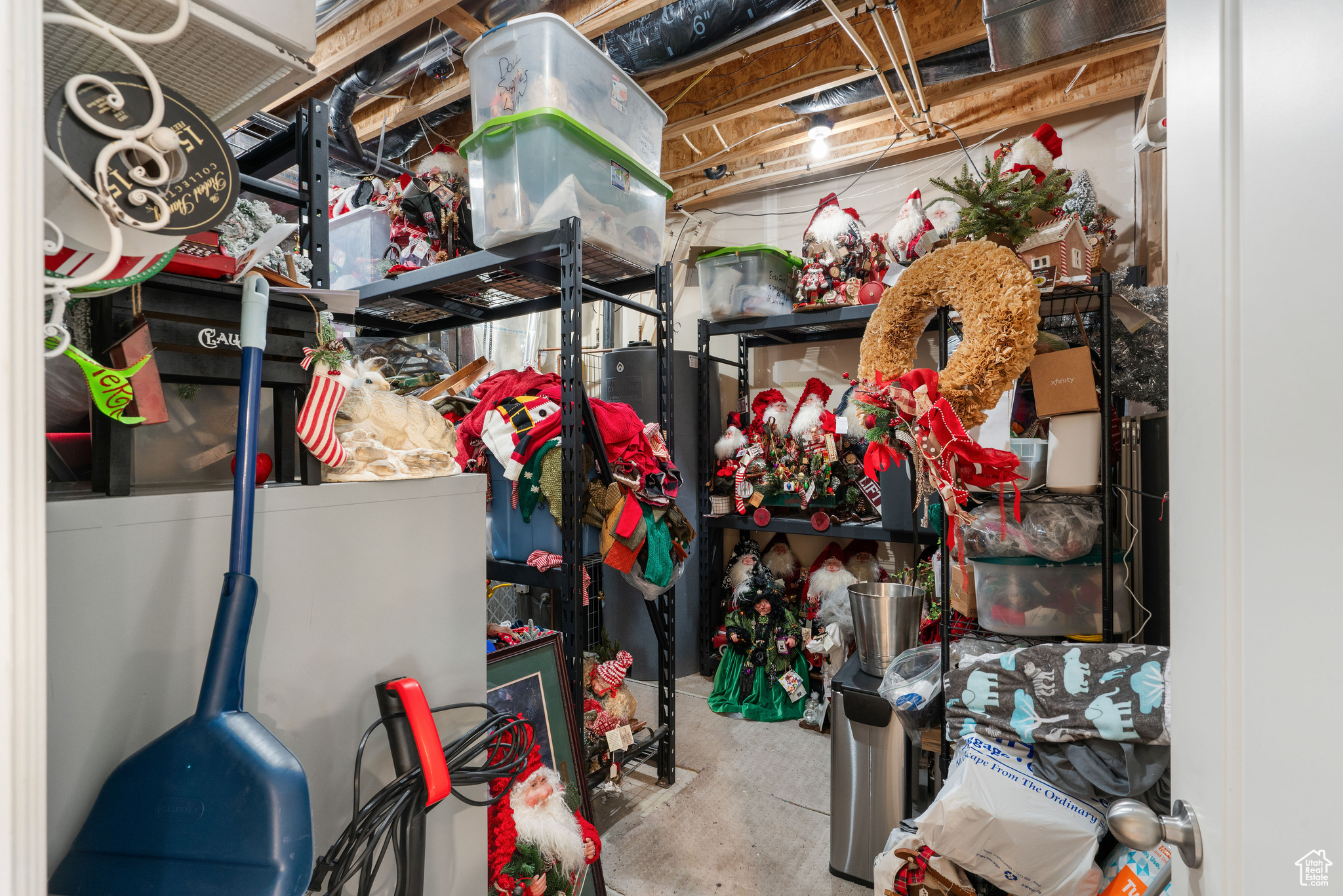 EDGEWOD ESTATES - Residential Income