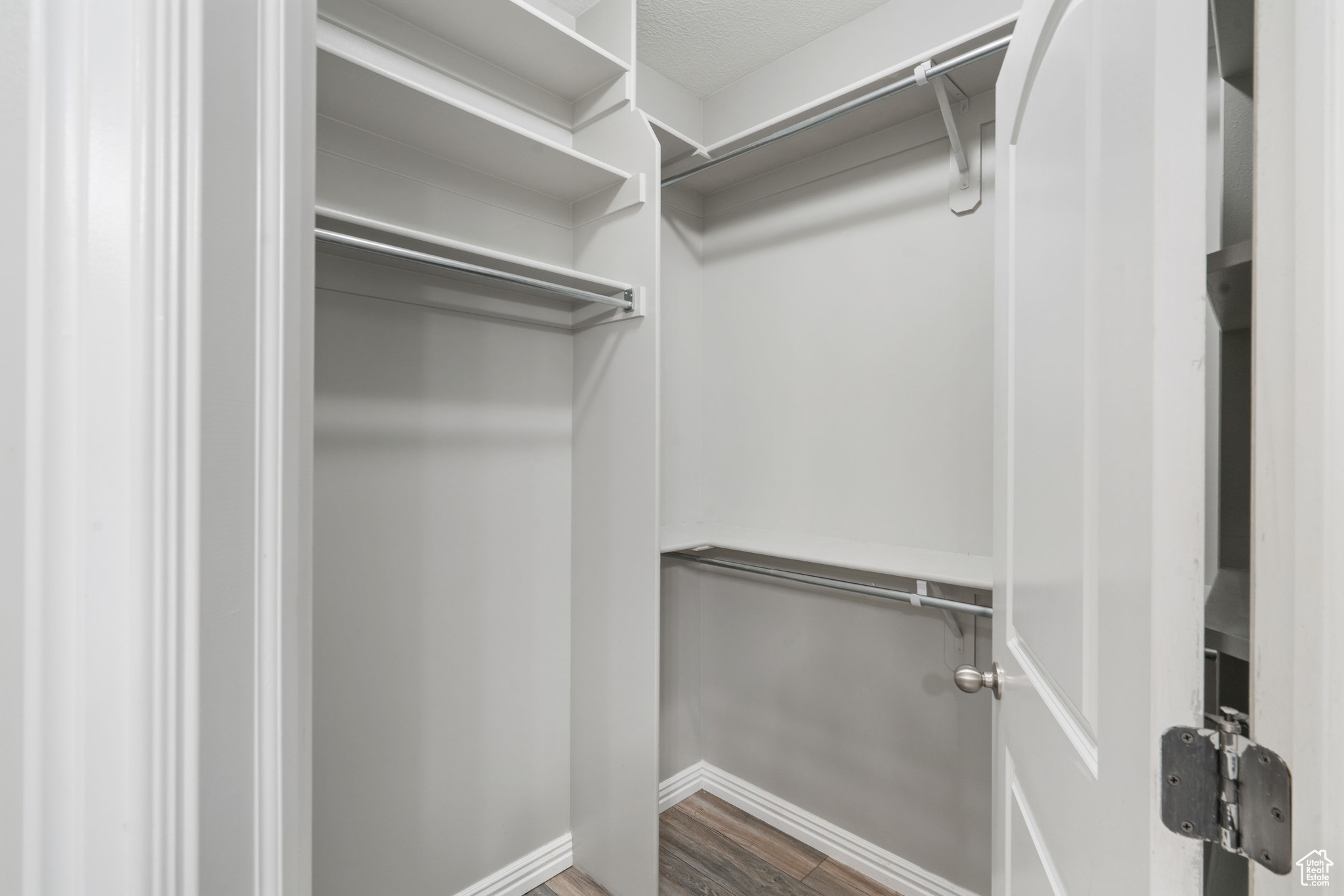 EDGEWOD ESTATES - Residential Income