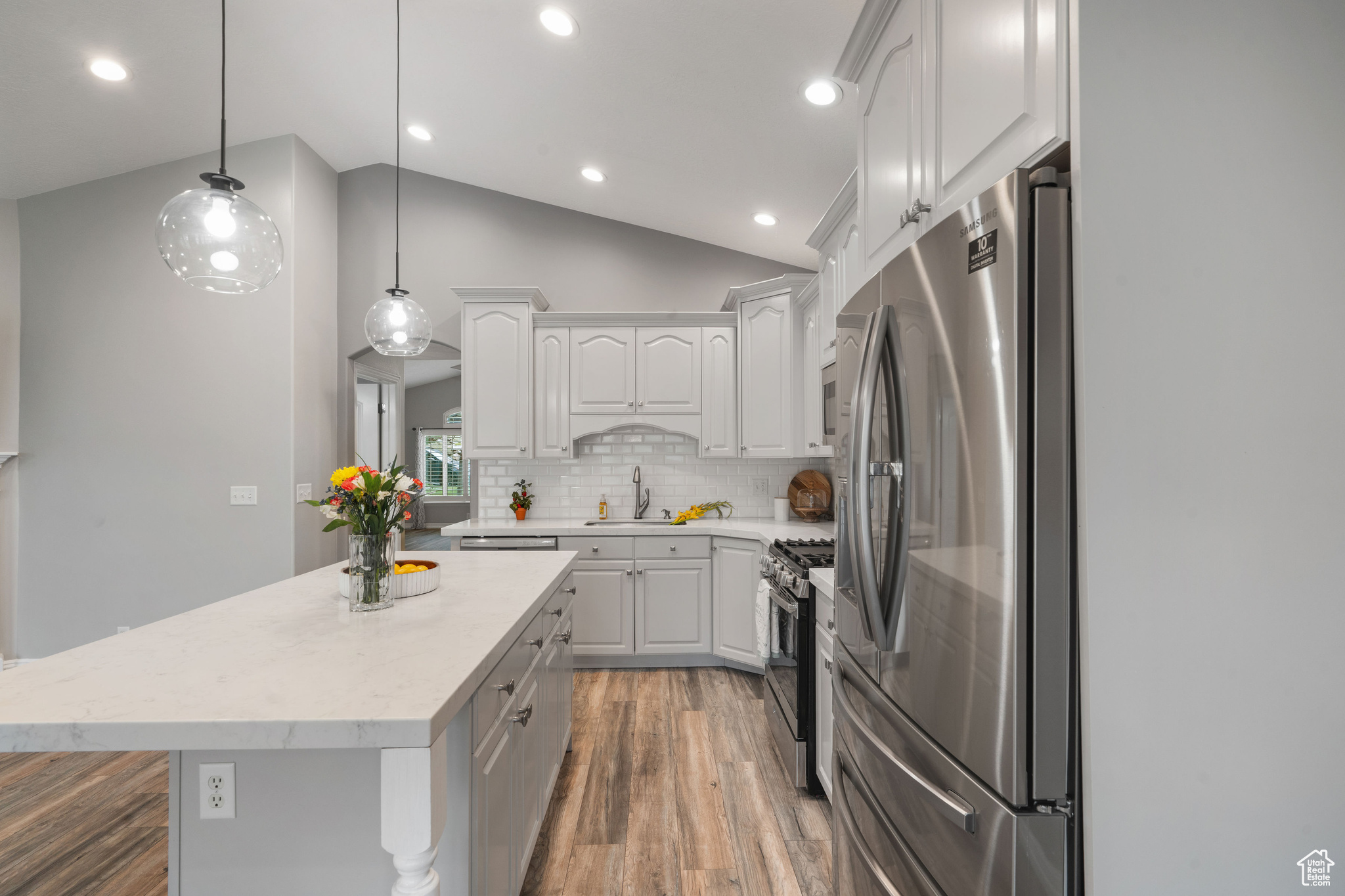 EDGEWOD ESTATES - Residential Income