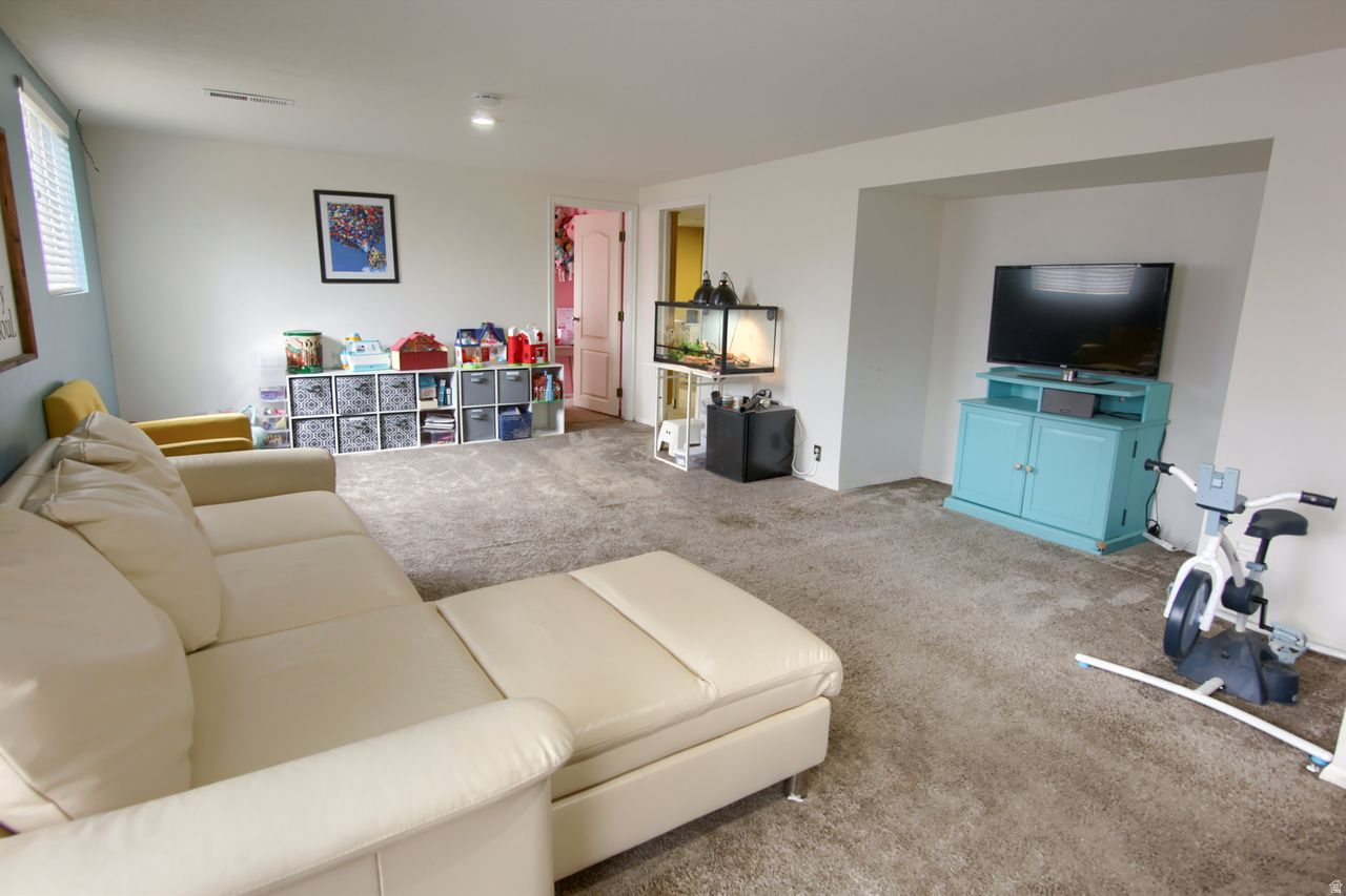 KING CLARION HILLS #3 SUBDIVISION - Residential