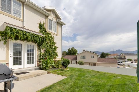 Tiny photo for 1511 W LEONARDO LN #A, West Valley City, UT 84119 (MLS # 2120586)
