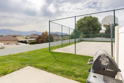 Tiny photo for 1511 W LEONARDO LN #A, West Valley City, UT 84119 (MLS # 2120586)
