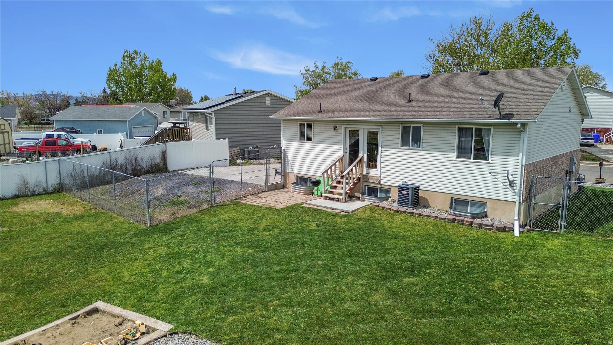 PARK MEADOWS - Residential