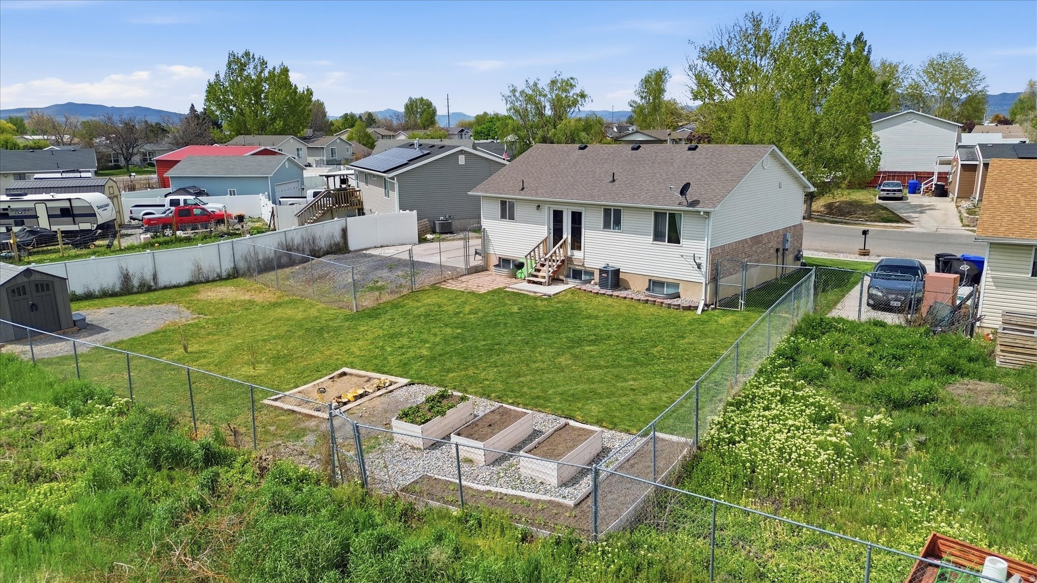 PARK MEADOWS - Residential