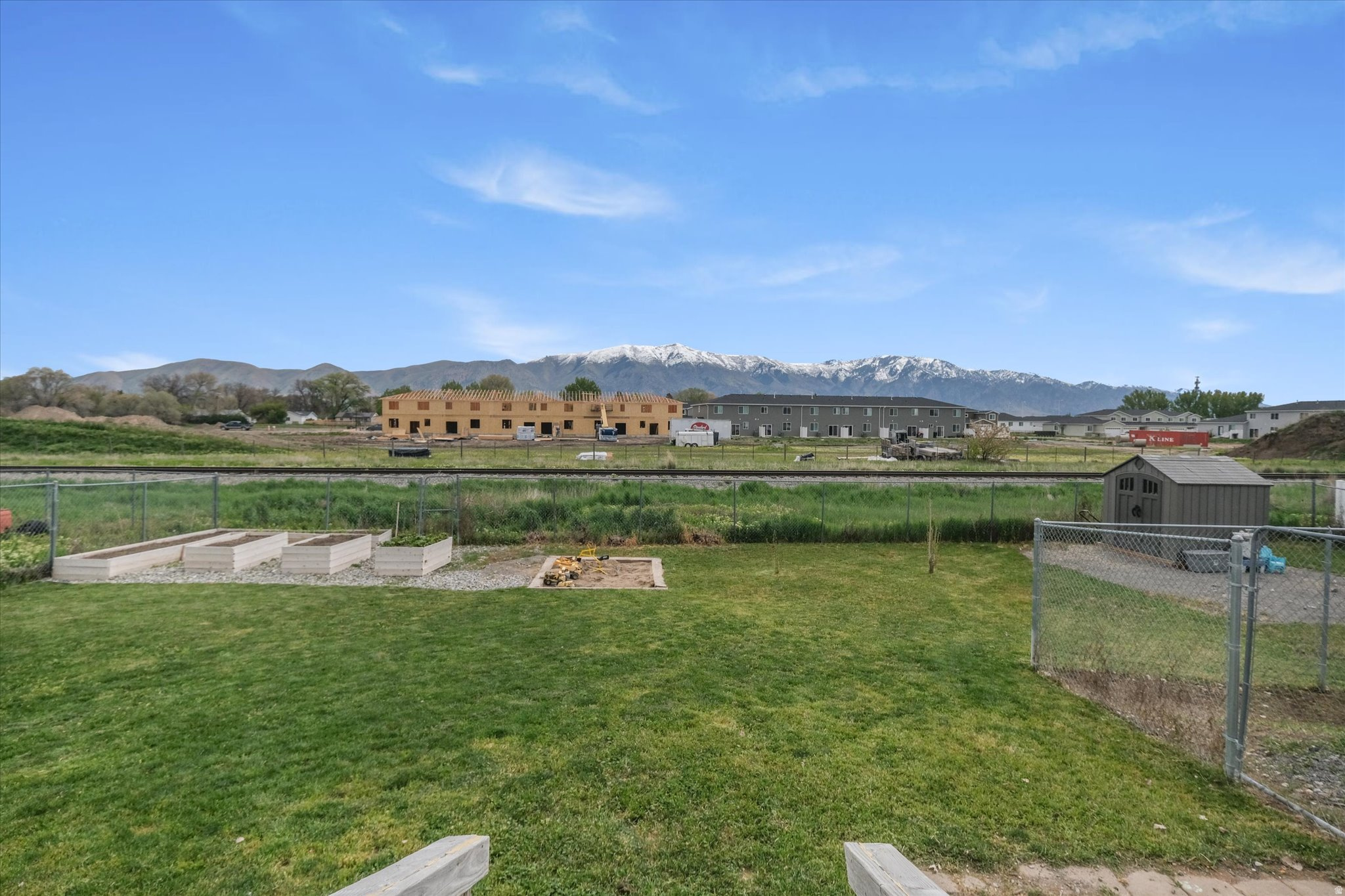 PARK MEADOWS - Residential