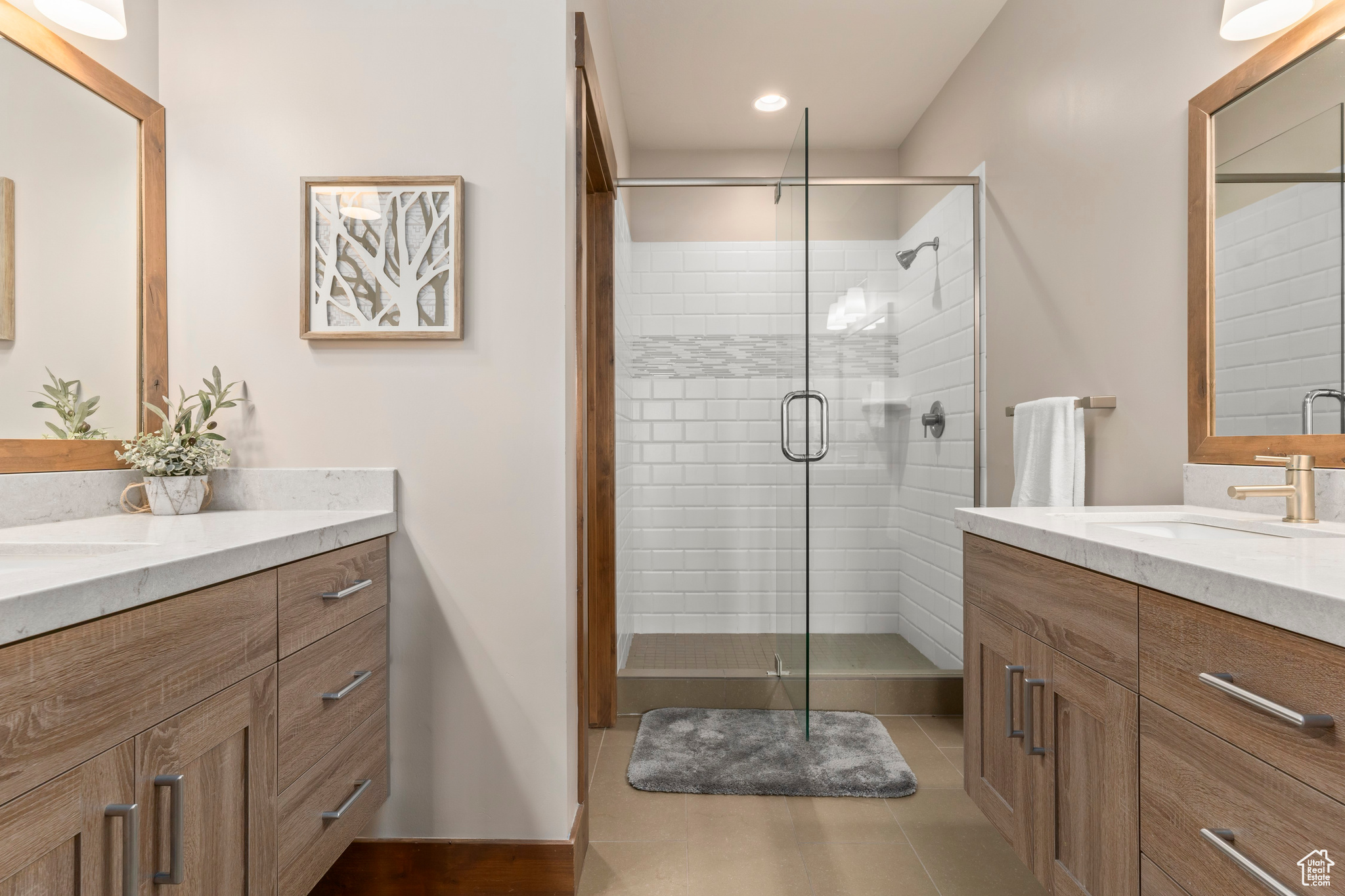 THE RIDGE TOWNHOMES - Residential