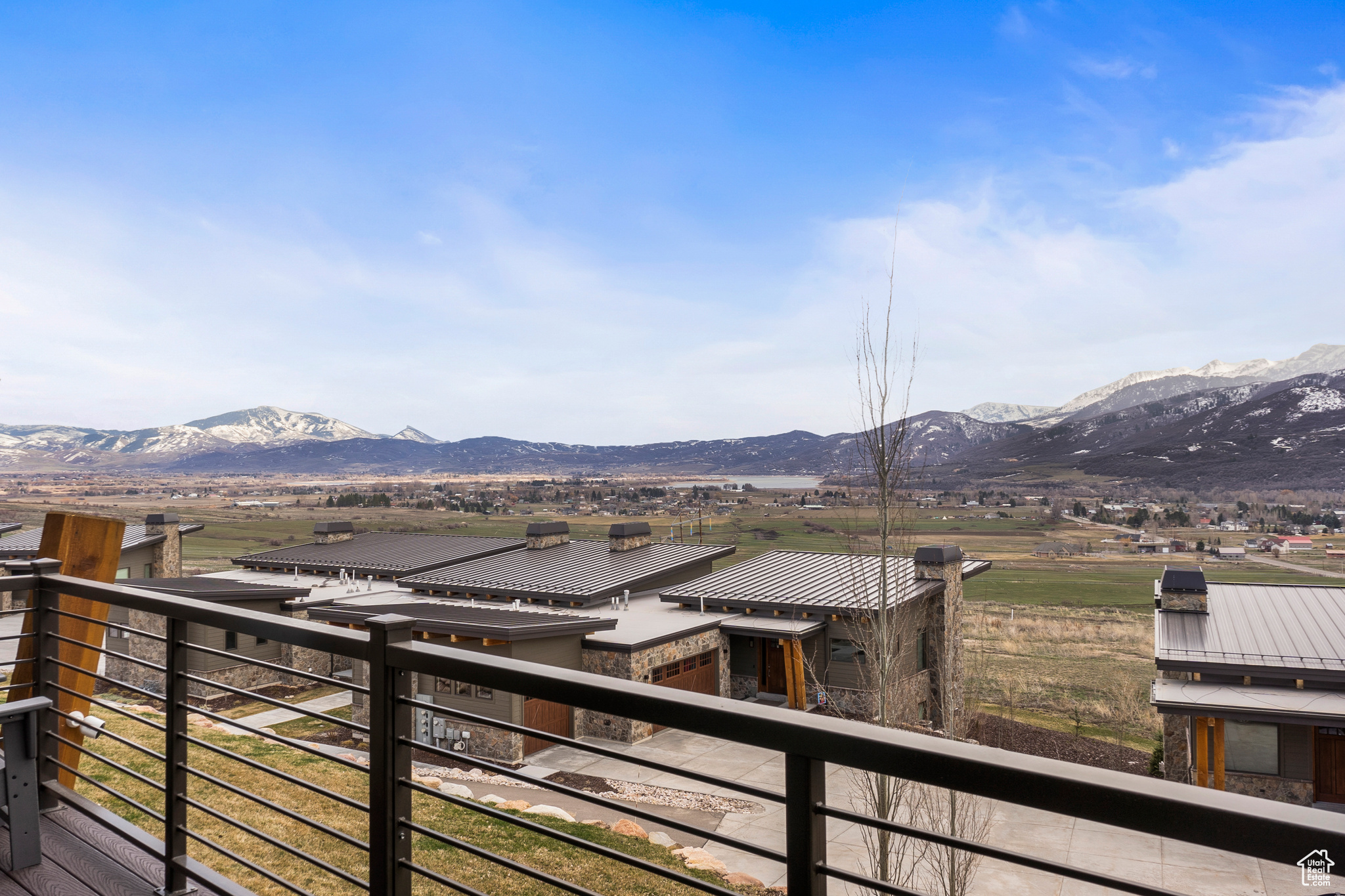 THE RIDGE TOWNHOMES - Residential
