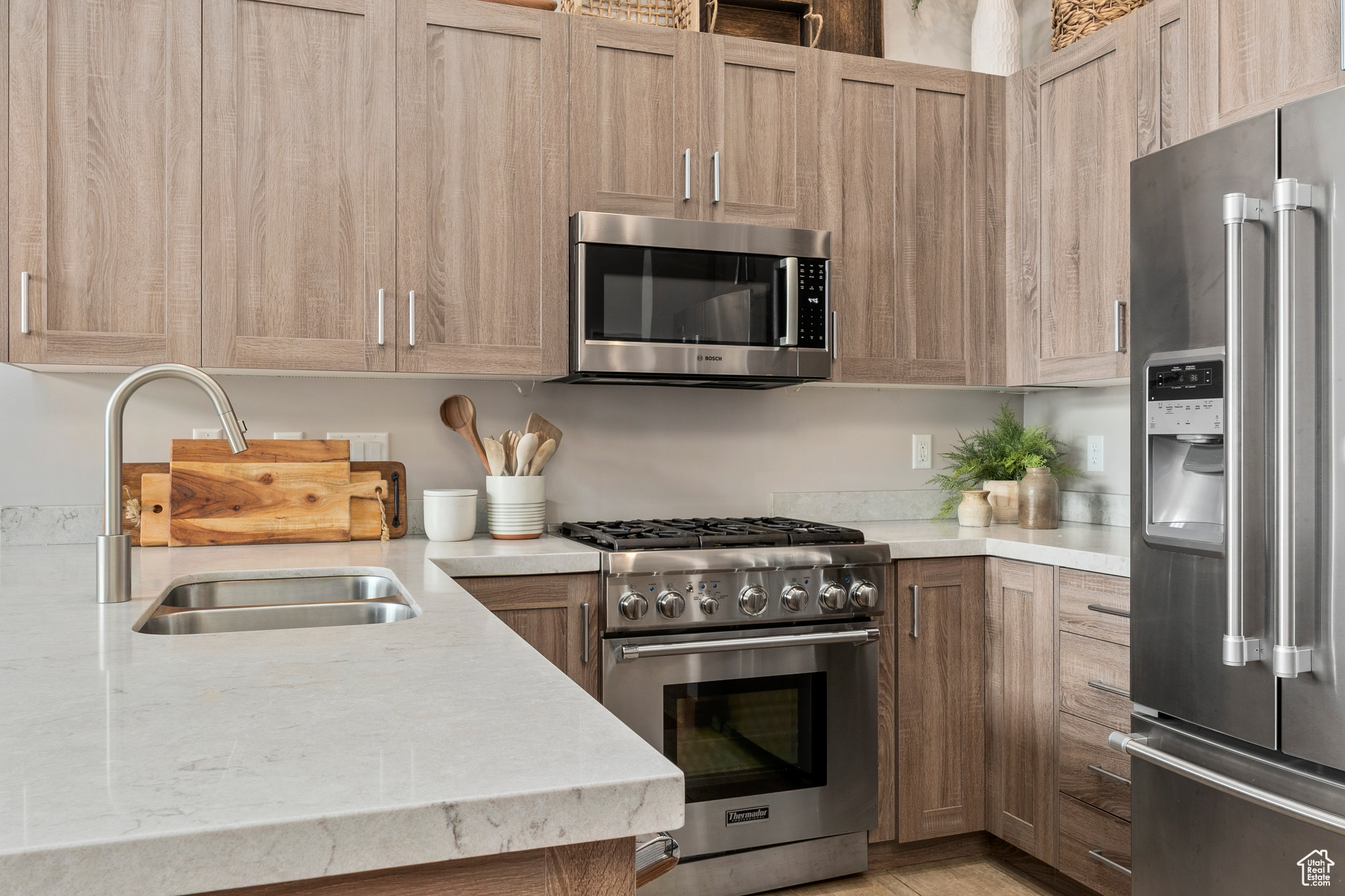THE RIDGE TOWNHOMES - Residential