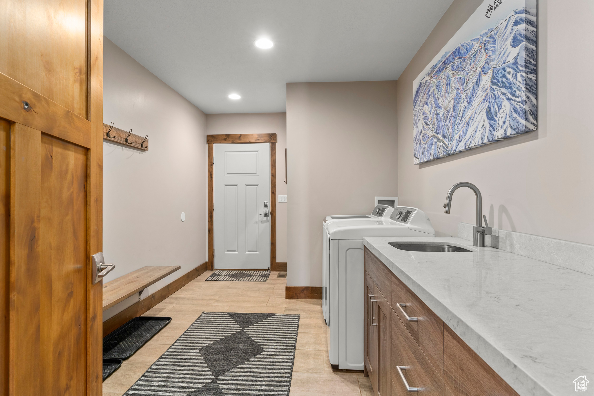THE RIDGE TOWNHOMES - Residential