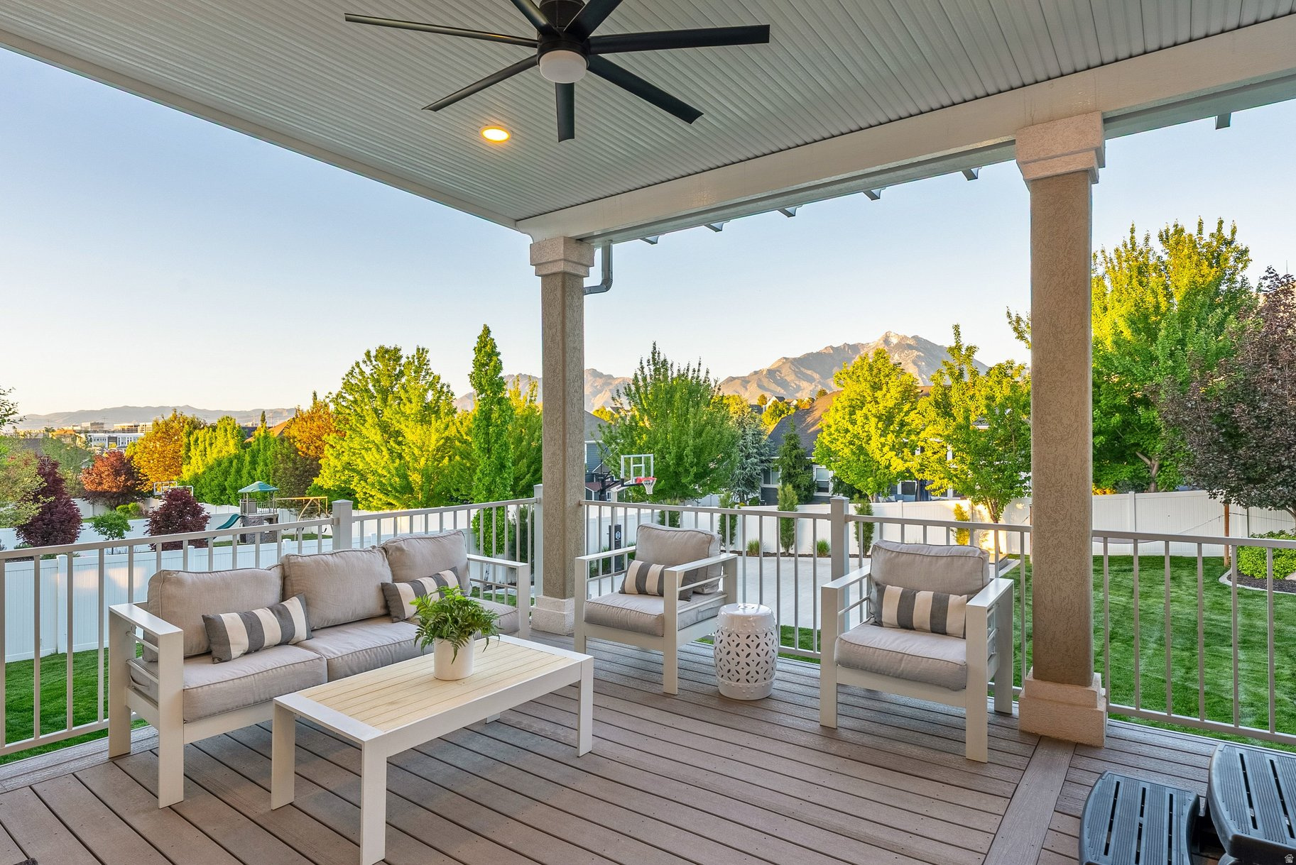 ASPEN CREST - Residential