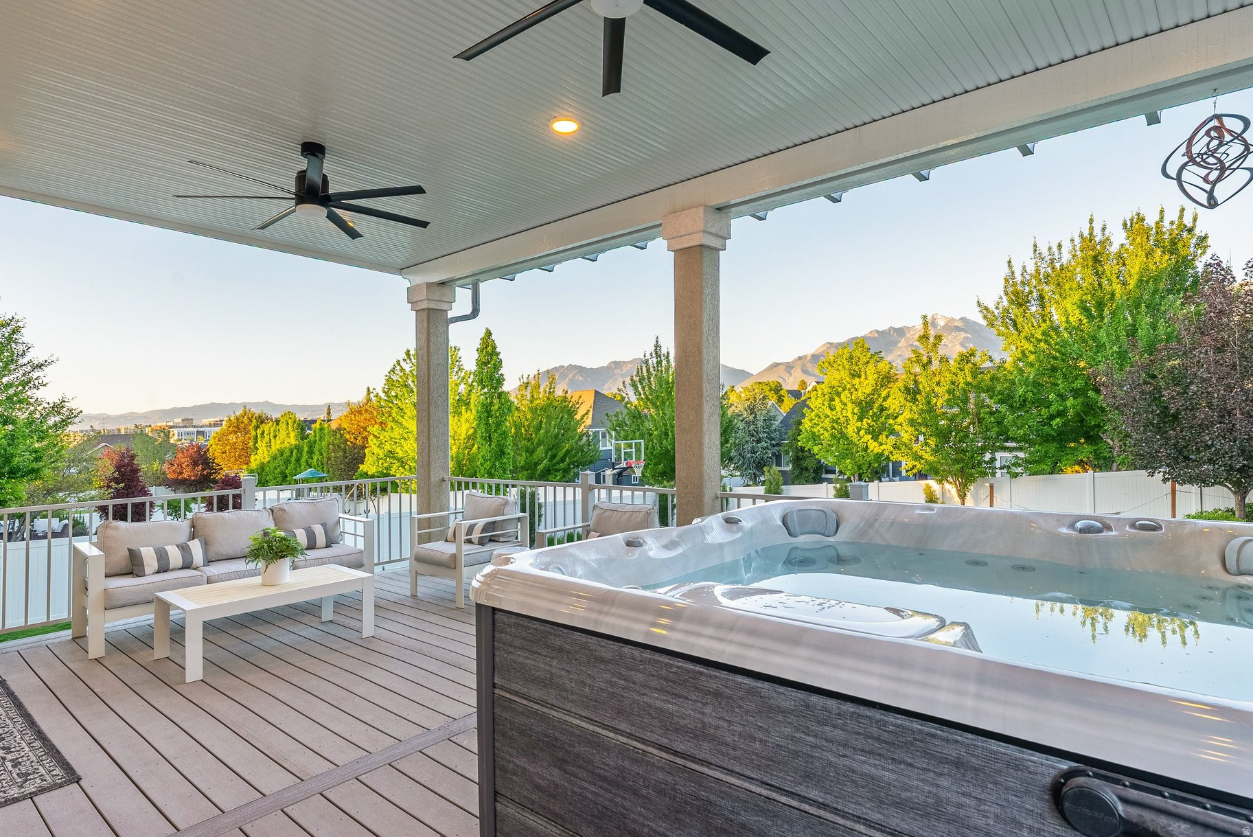 ASPEN CREST - Residential