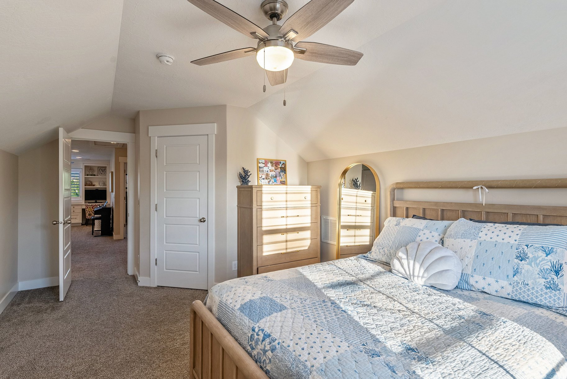 ASPEN CREST - Residential