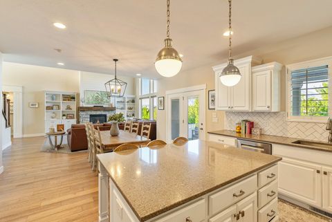 Tiny photo for 11177 S MIRIAM OAKS DR, South Jordan, UT 84095 (MLS # 2159078)