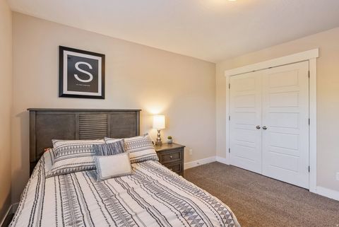Tiny photo for 11177 S MIRIAM OAKS DR, South Jordan, UT 84095 (MLS # 2159078)