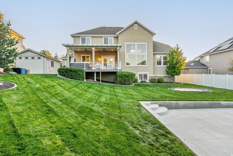Tiny photo for 11177 S MIRIAM OAKS DR, South Jordan, UT 84095 (MLS # 2159078)