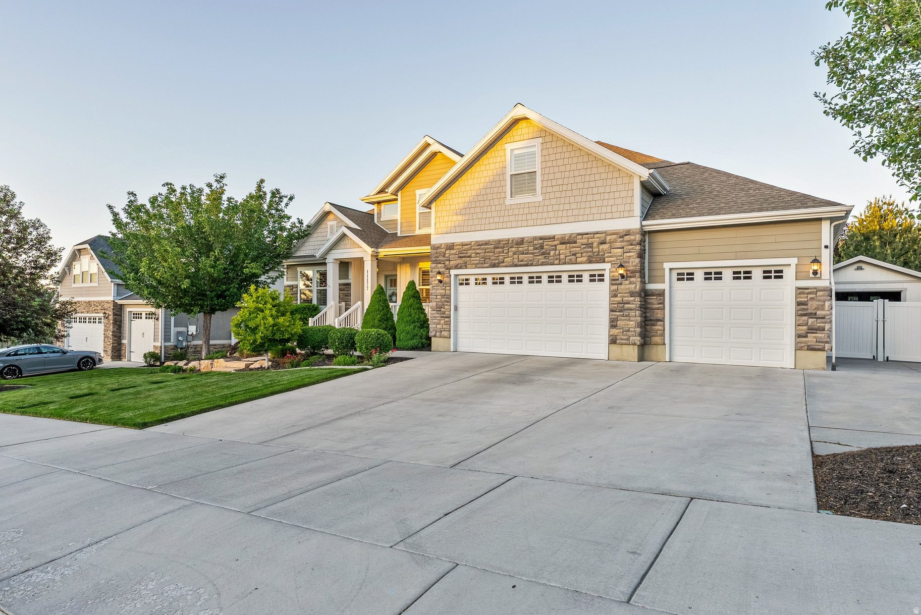 ASPEN CREST - Residential