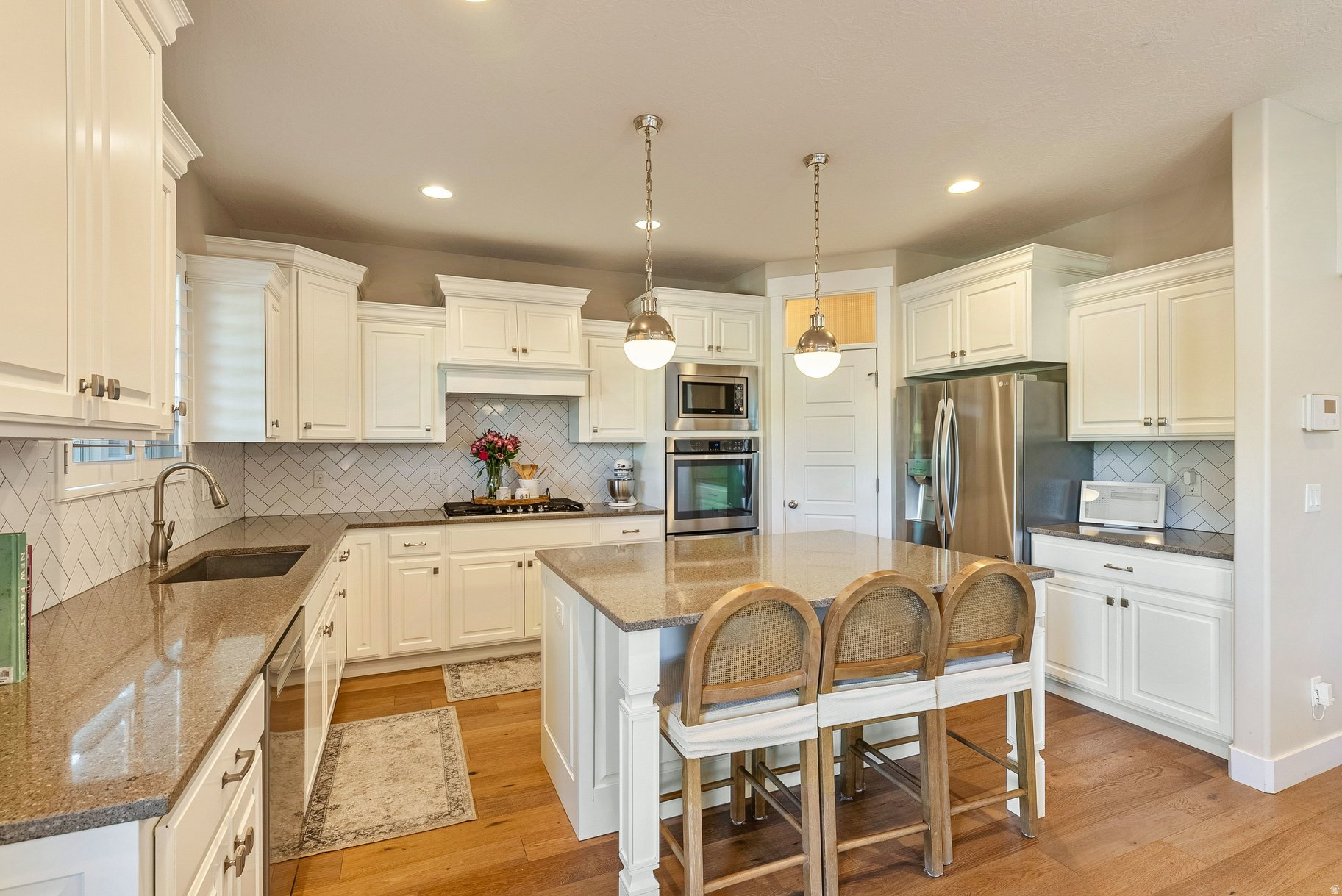 ASPEN CREST - Residential