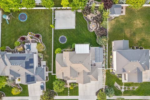 Tiny photo for 11177 S MIRIAM OAKS DR, South Jordan, UT 84095 (MLS # 2159078)