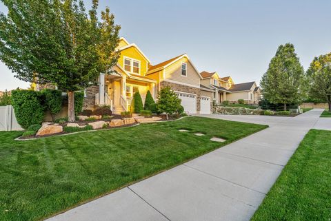 Tiny photo for 11177 S MIRIAM OAKS DR, South Jordan, UT 84095 (MLS # 2159078)