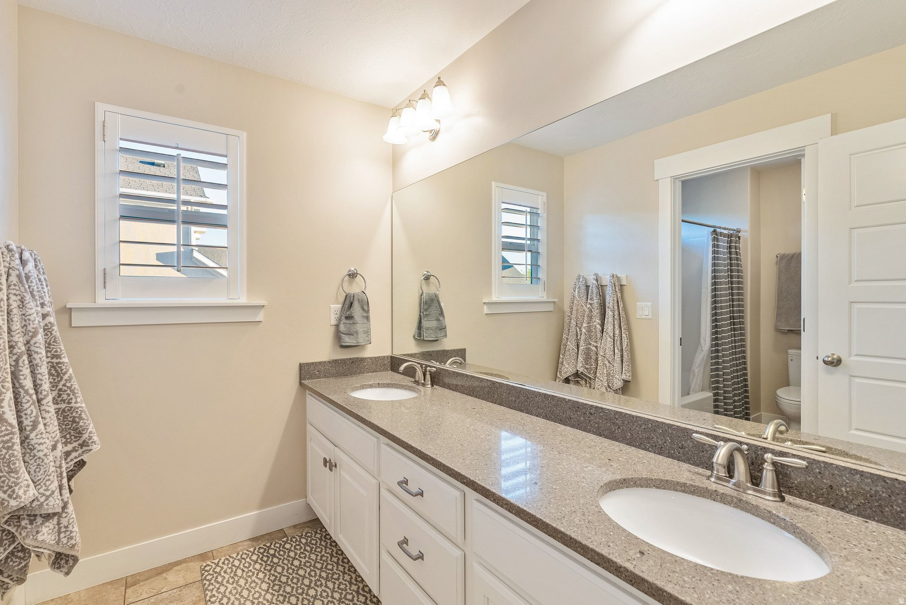 ASPEN CREST - Residential